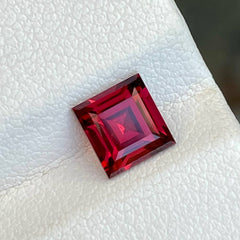 1.60 Carats Red Square Garnet Stone