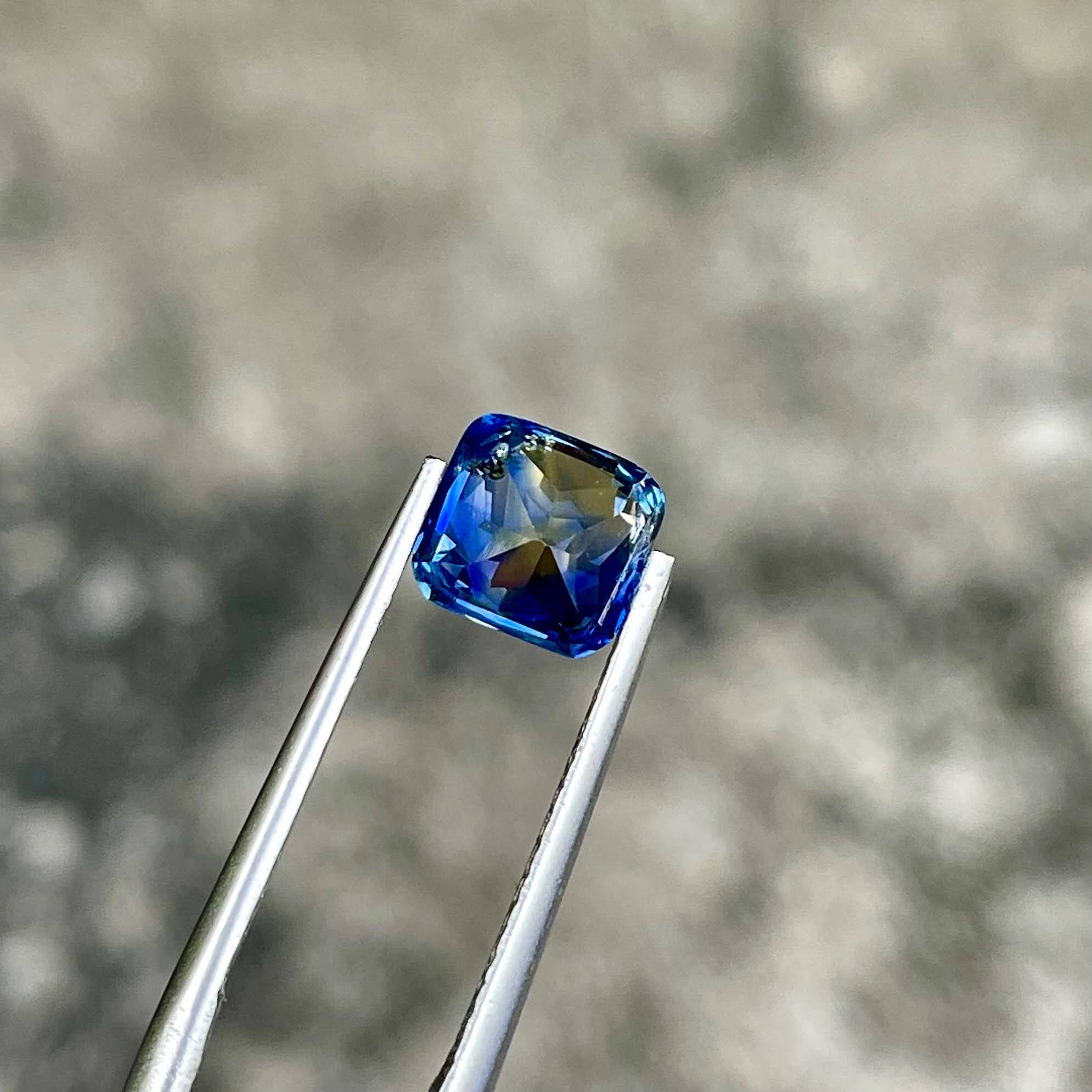 2.16 Carats Blue Parti Sapphire Stone