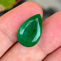 10.92 Carats Zambian Emerald Gemstone