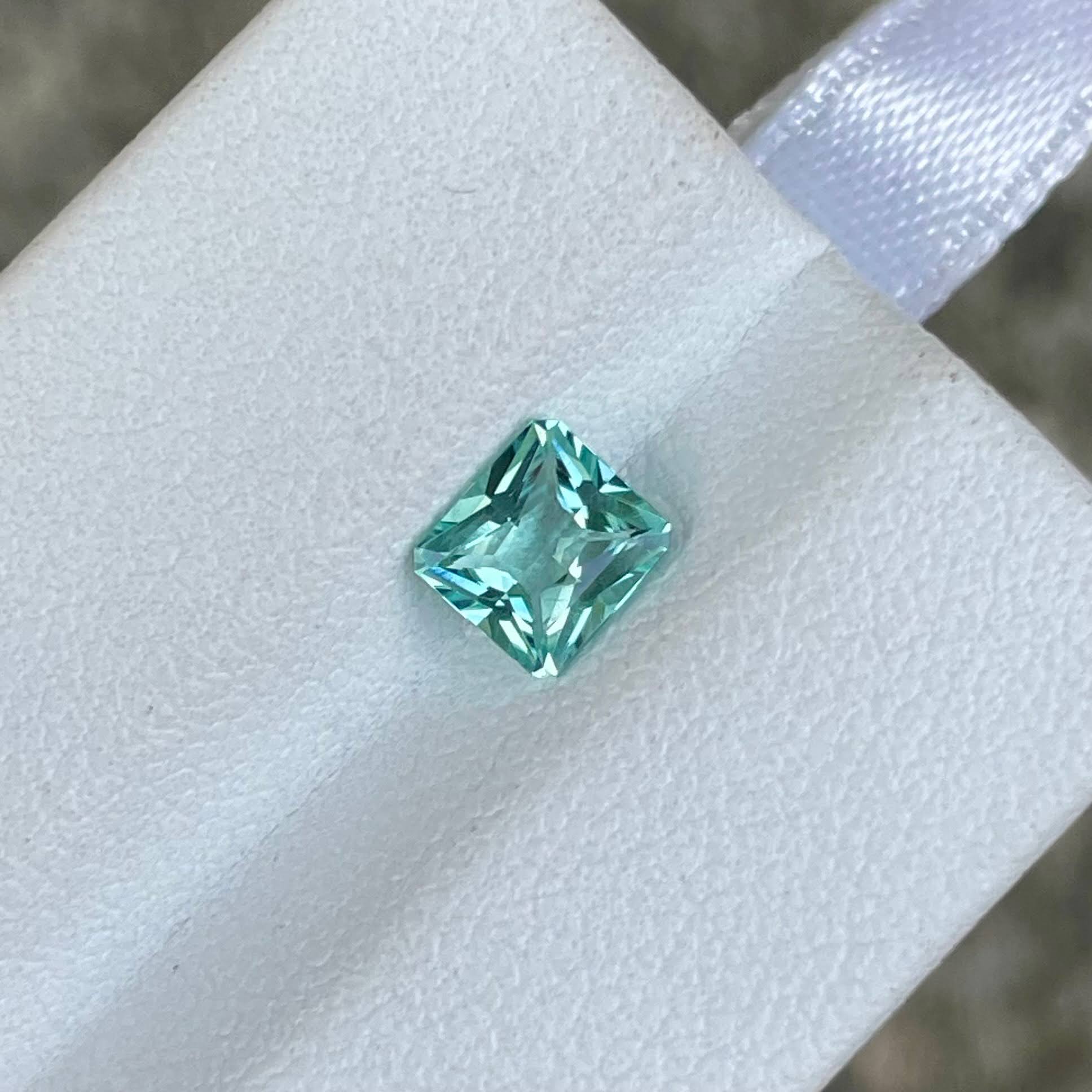 0.80 Carats Loose Seafoam Tourmaline