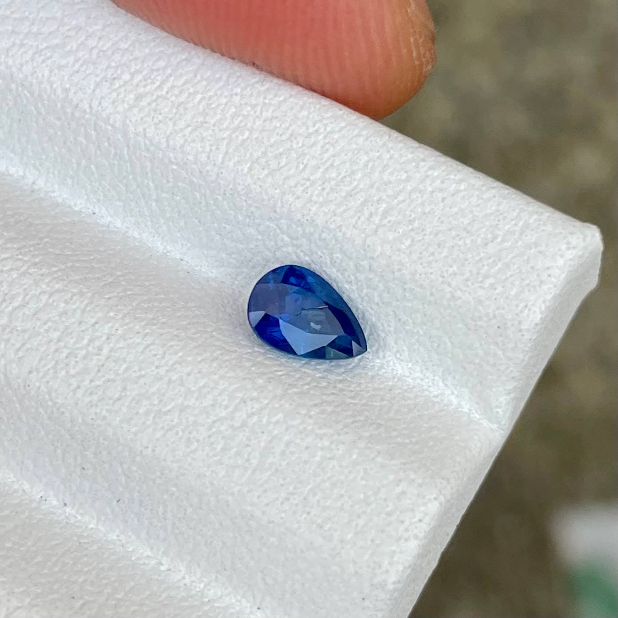 0.59 Carats Natural Blue Sapphire Gem