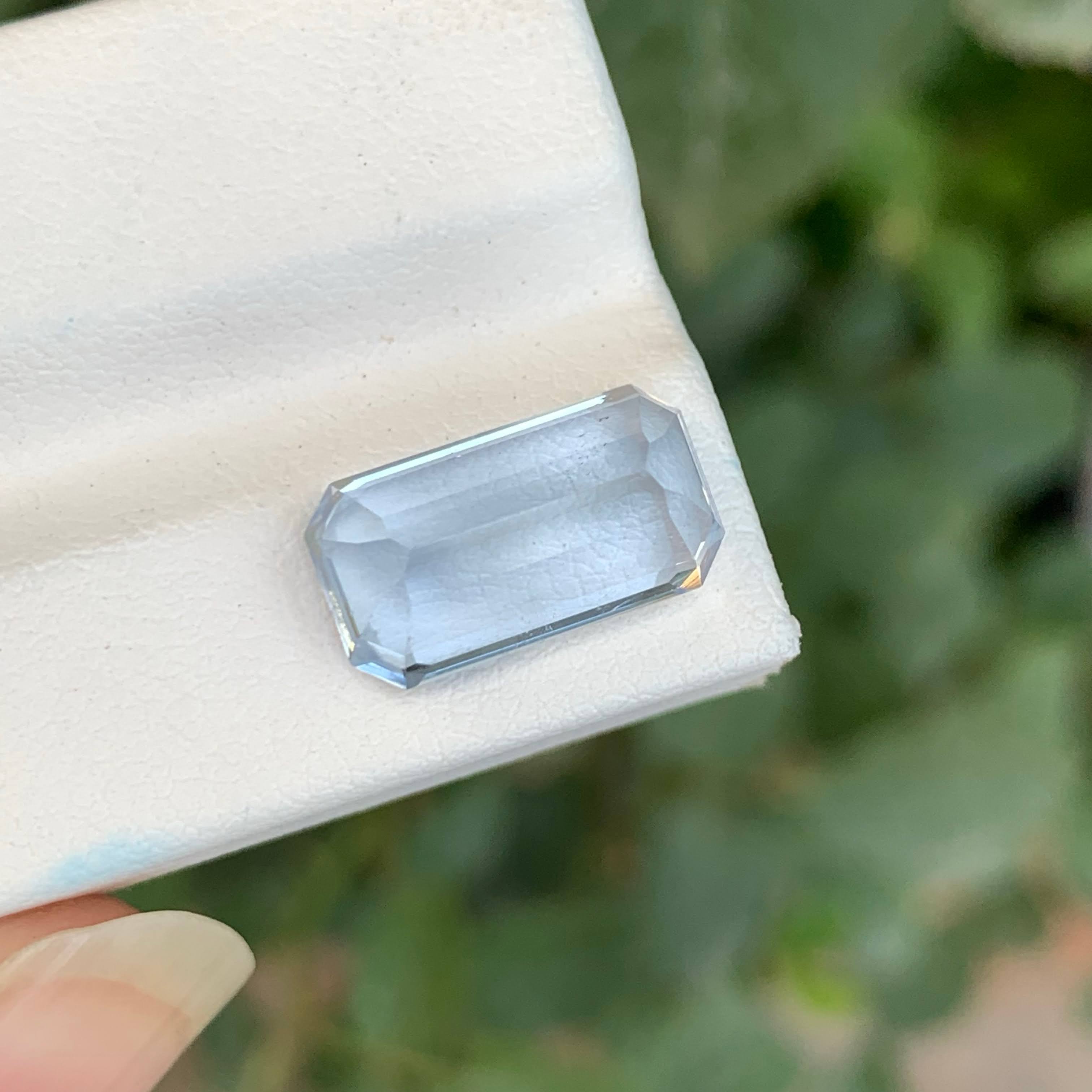 5.05 Carats Aquamarine Goshenite Stone