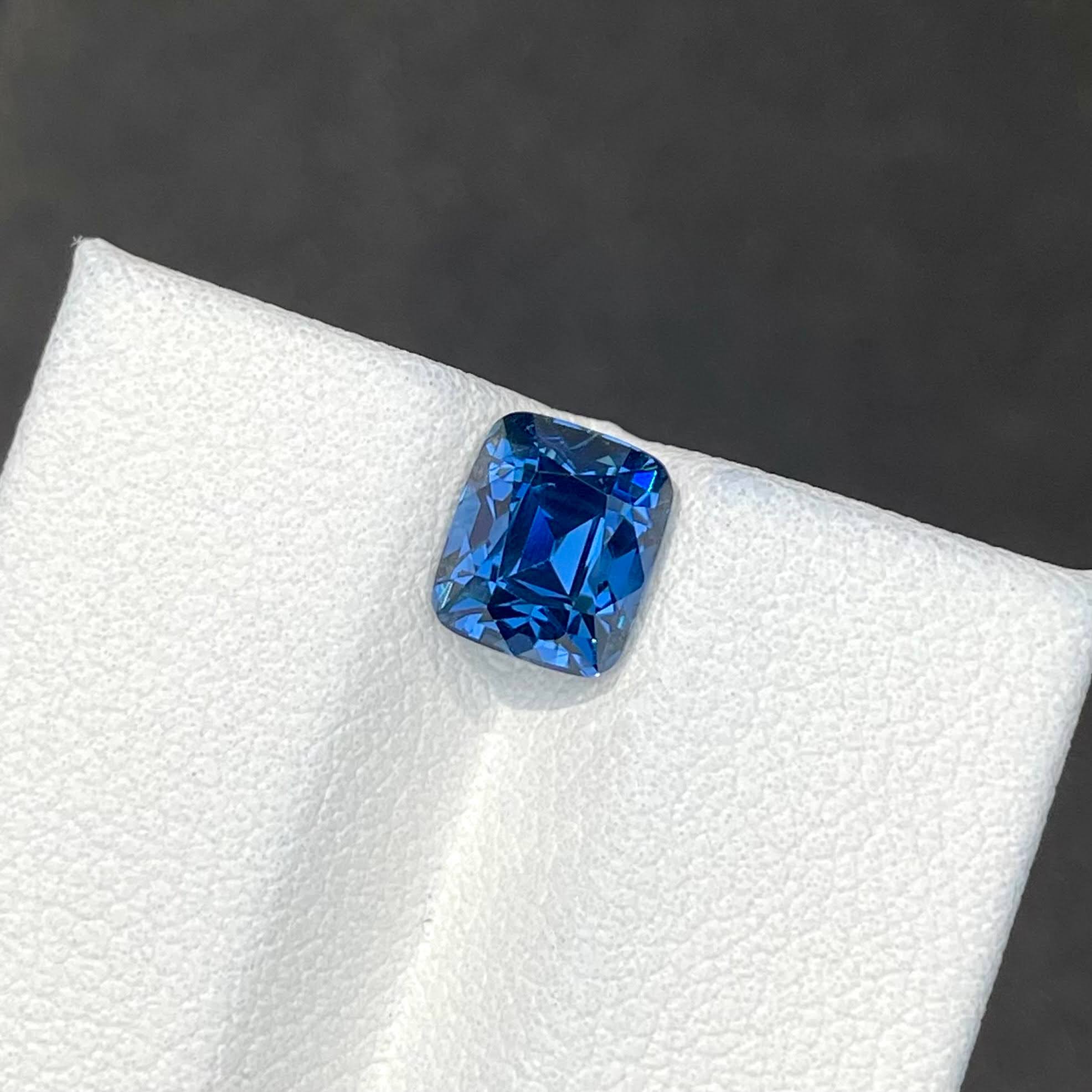 Cobalt blue spinel