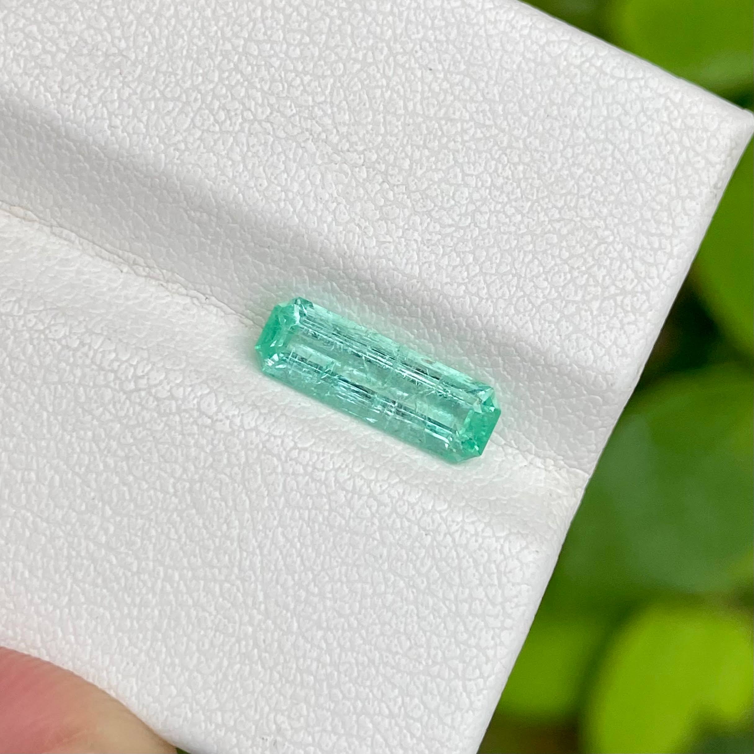 1.70 Carats Emerald Faceted Gemstone