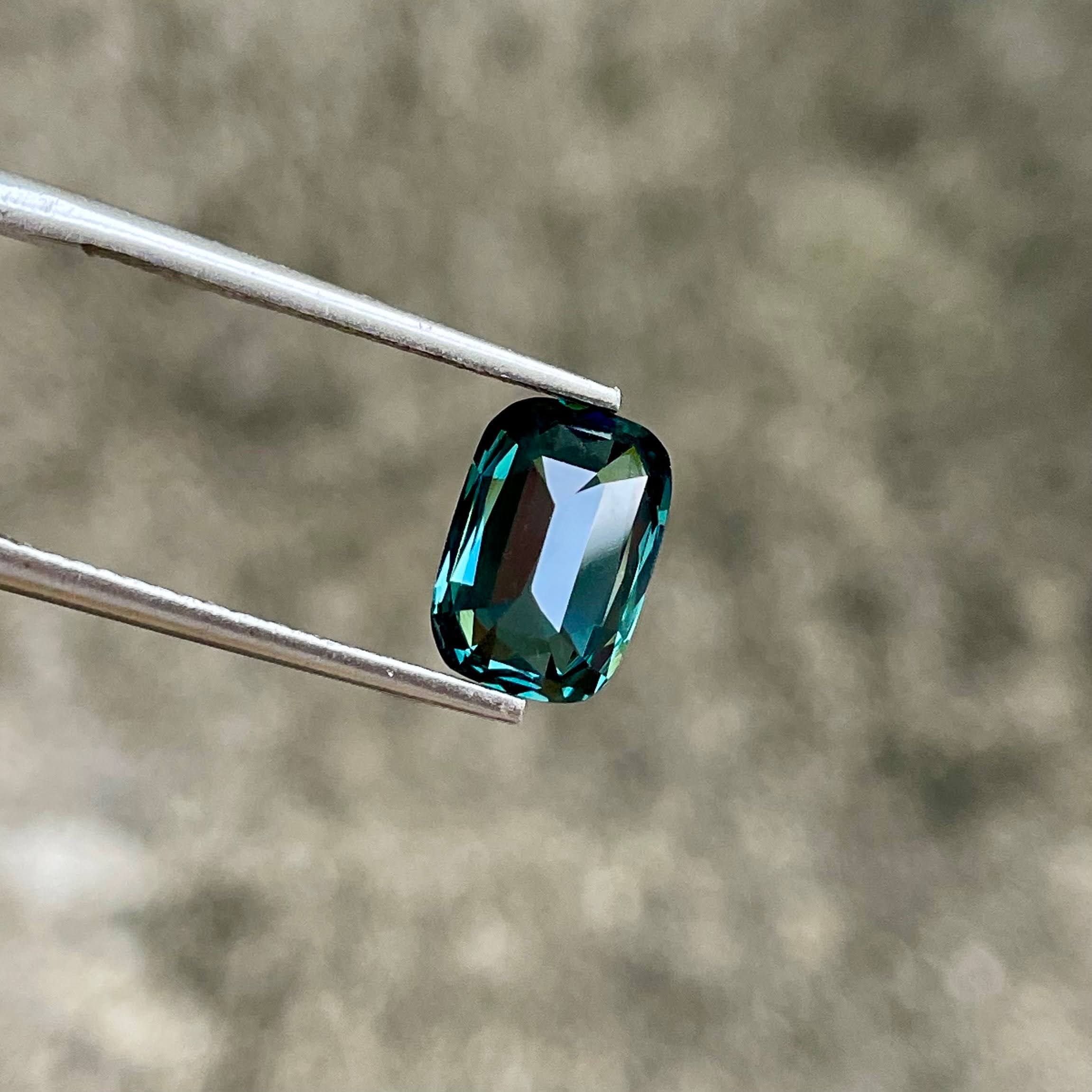 2.51 Carats Teal Blue Spinel Gemstone