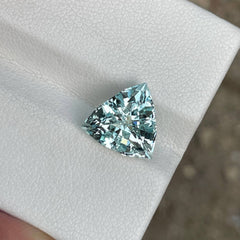 4.25 Carats Sea Blue Aquamarine Stone