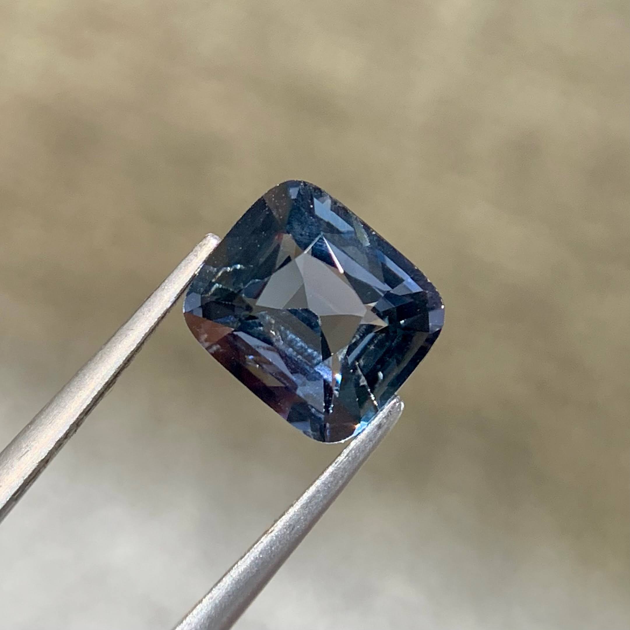 2.64Ct Metallic Gray Spinel