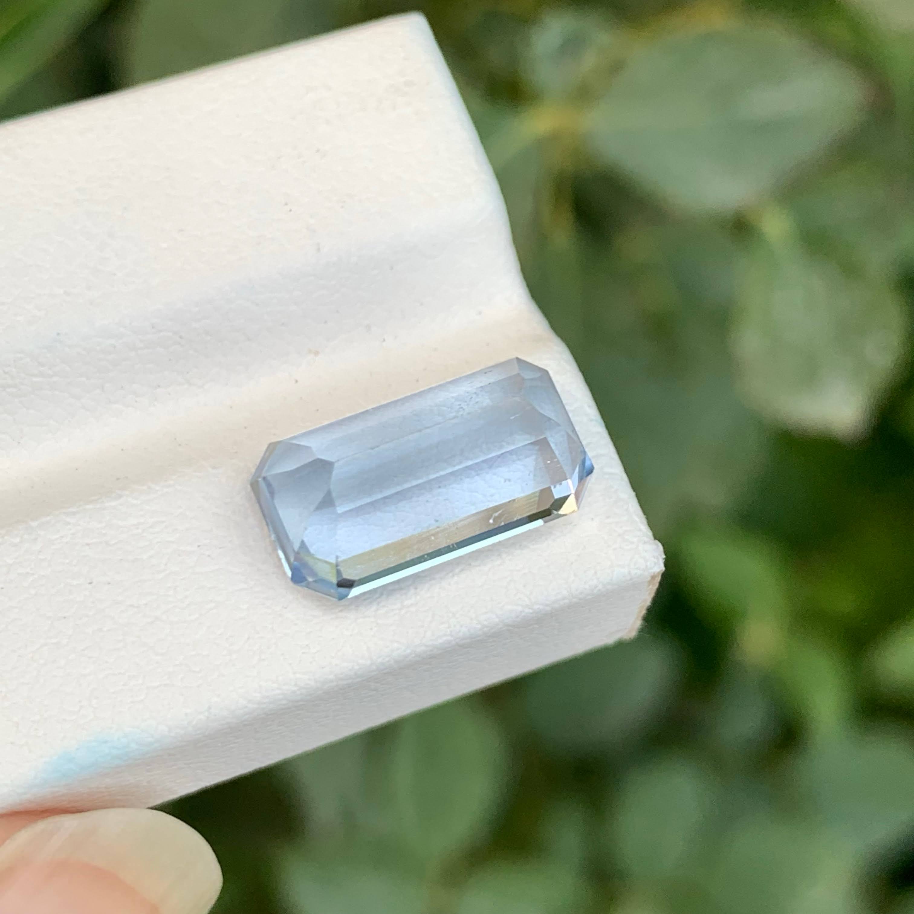 5.05 Carats Aquamarine Goshenite Stone