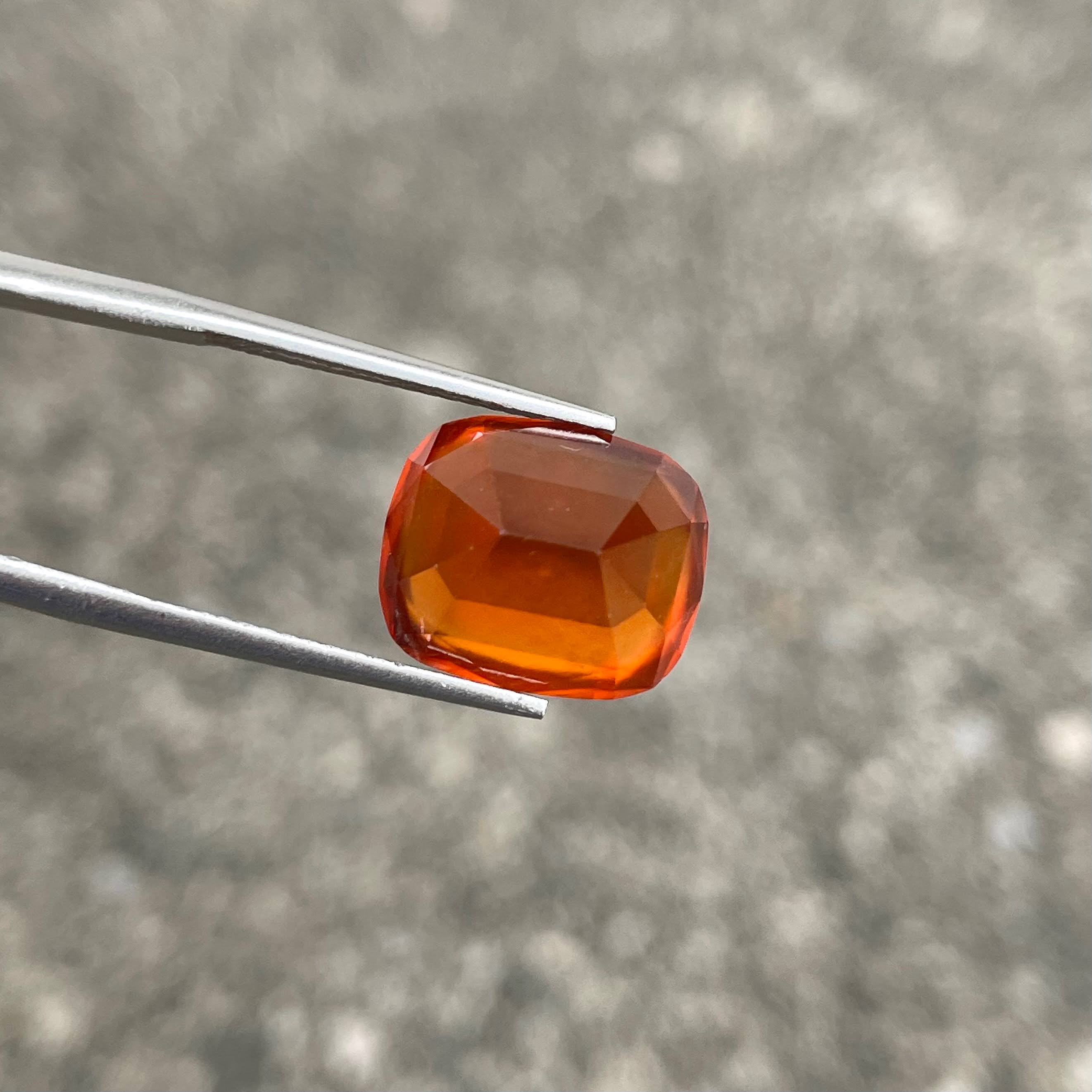 10.45 Carats Hessonite Garnet Stone