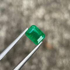 0.77 Carats Zambian Emerald Gemstone