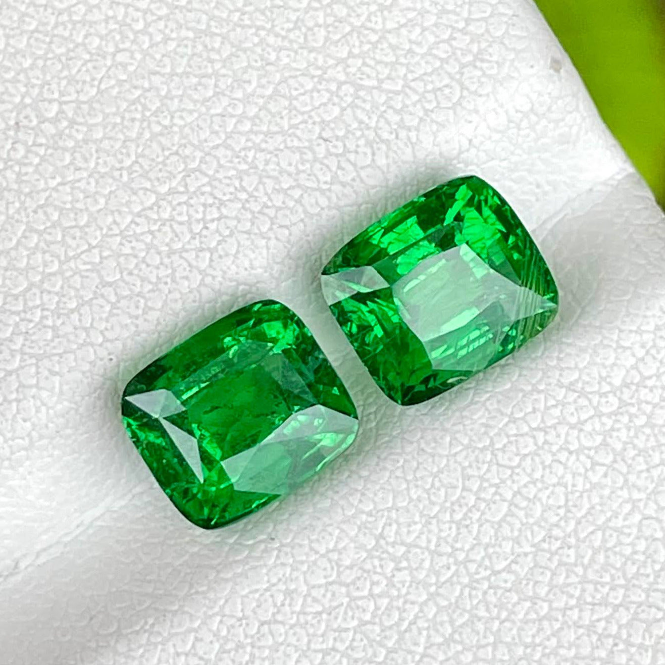 6.05 Carats Tsavorite Garnet Pair Gems