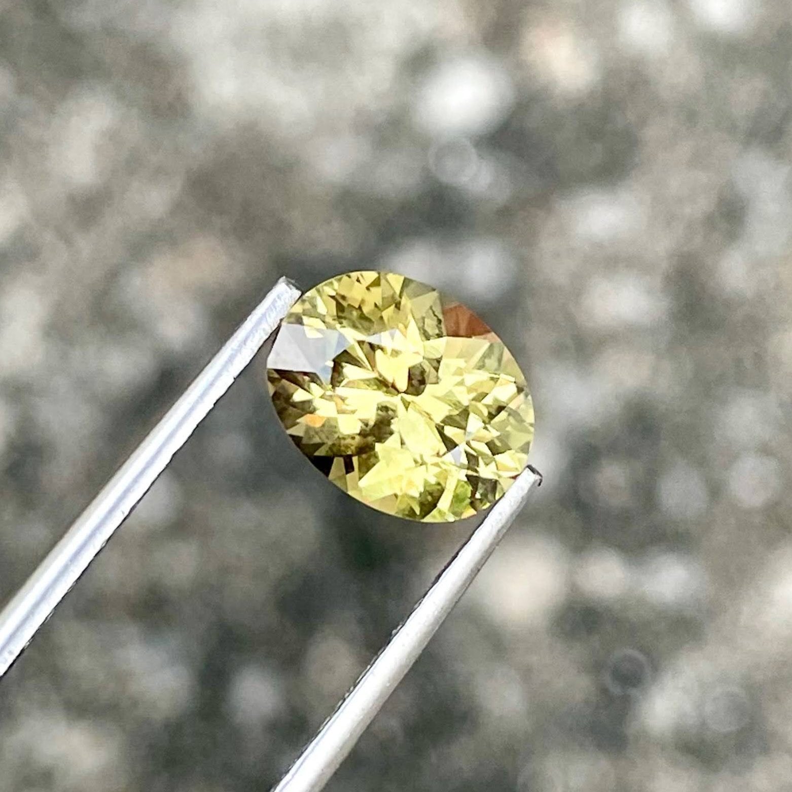 2.29 Carats Yellow Chrysoberyl Stone