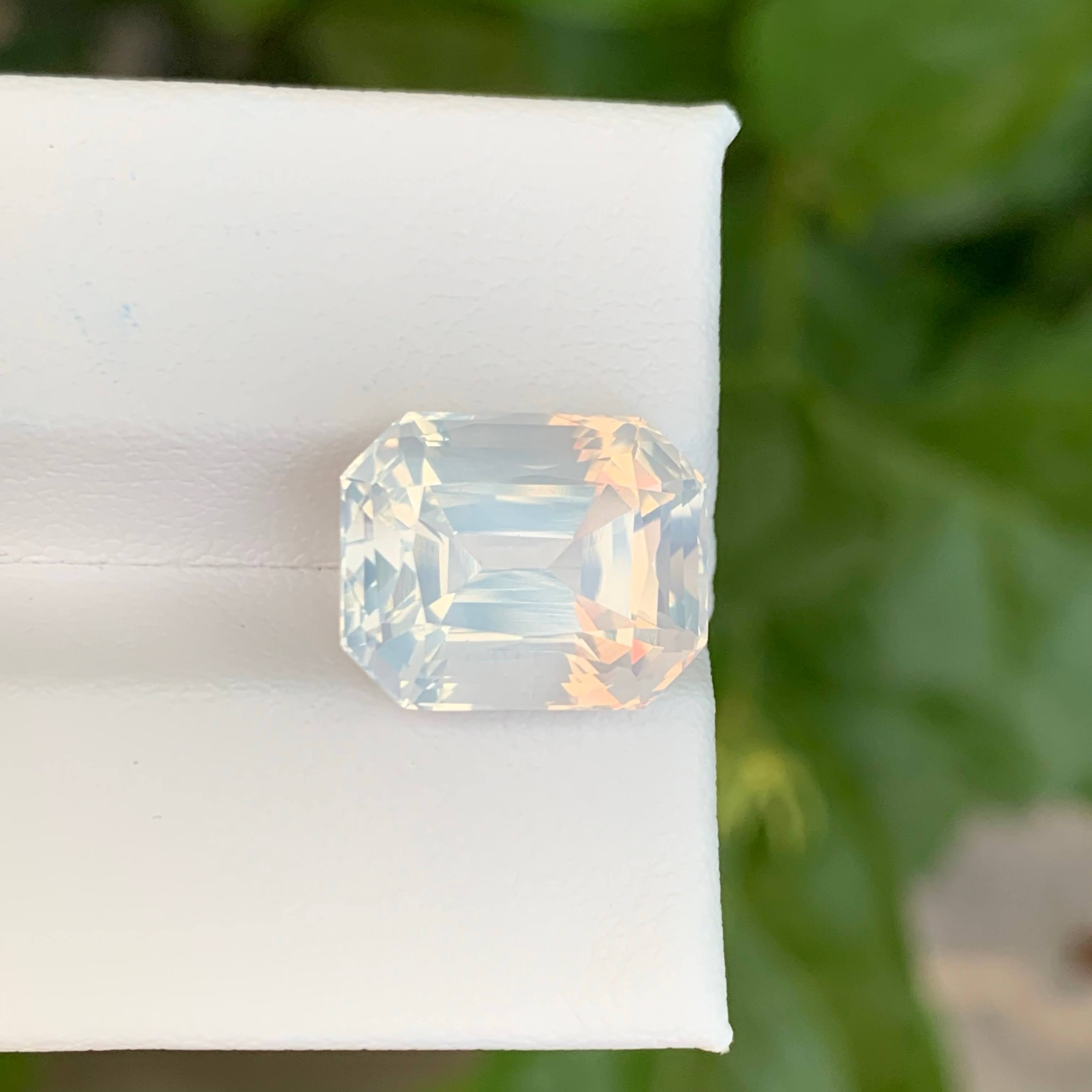  7.65 Ct Natural African Moonstone 