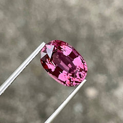 4.69 Carats Fluorescent Pink Spinel