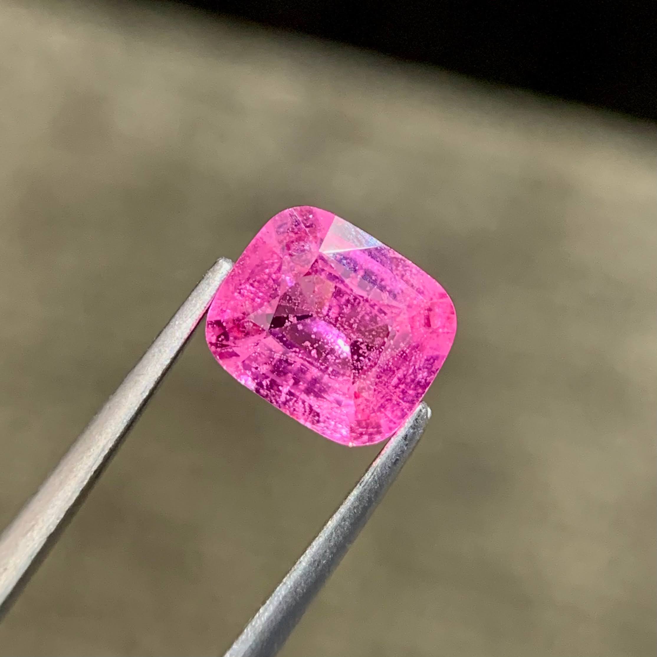 1.53ct Bubblegum Mahenge Spinel