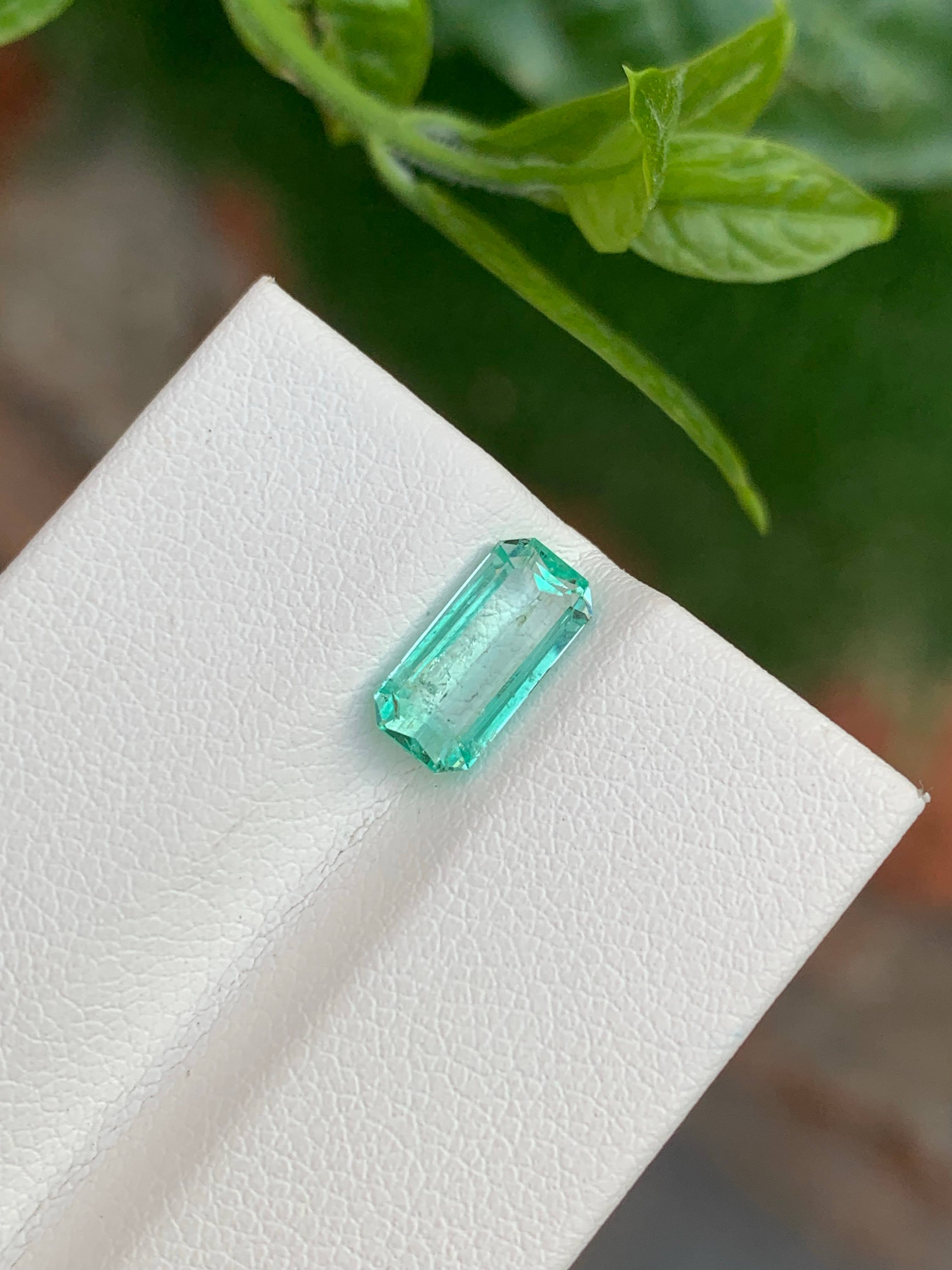 1.40 Carats Emerald Faceted Gemstone