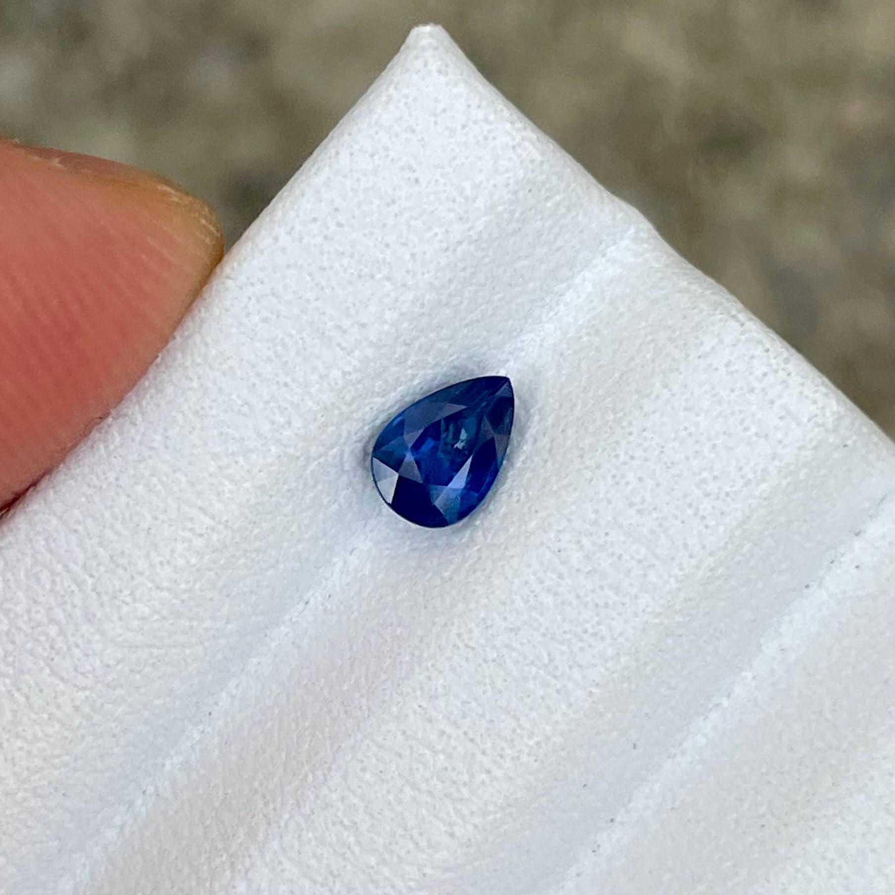 0.59 Carats Natural Blue Sapphire Gem