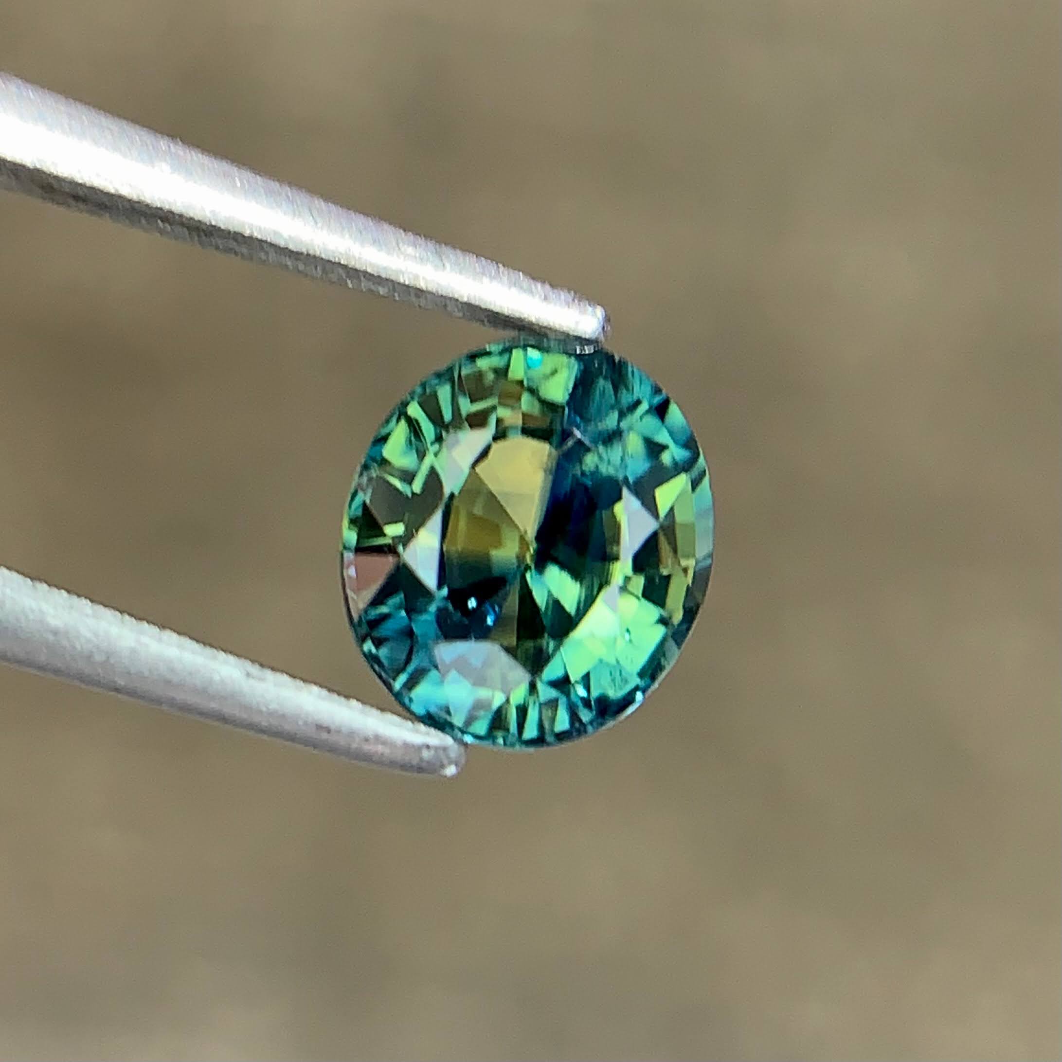 1.08ct Natural Parti Sapphire Oval
