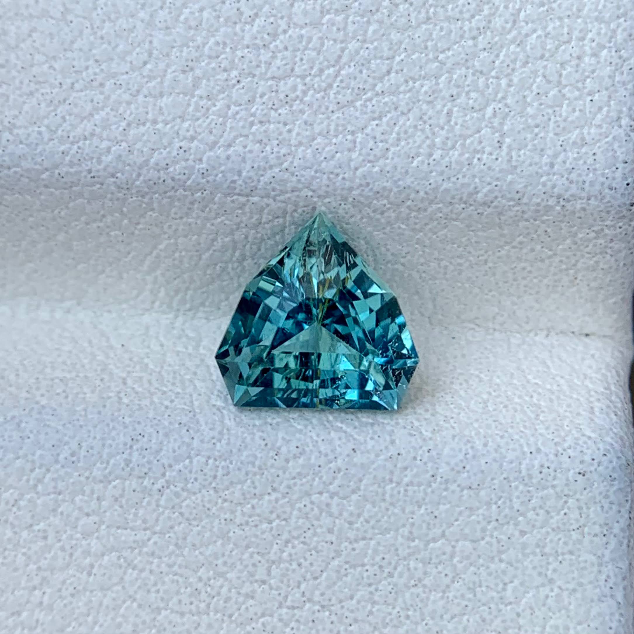 0.95 Ct Intense Blue Aquamarine Trilliant