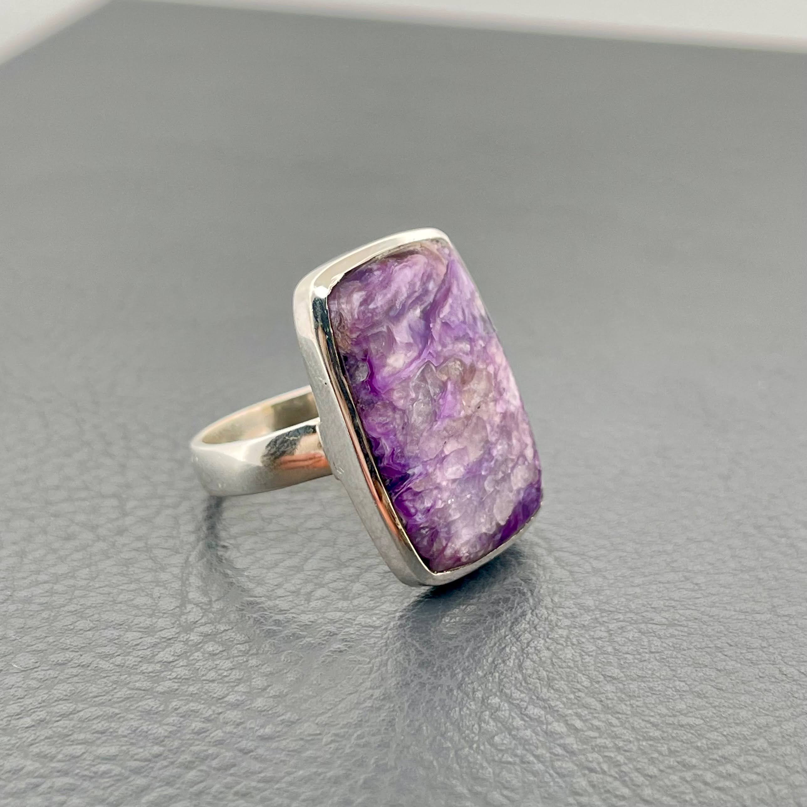 Handmade Chariote Stone Silver Ring