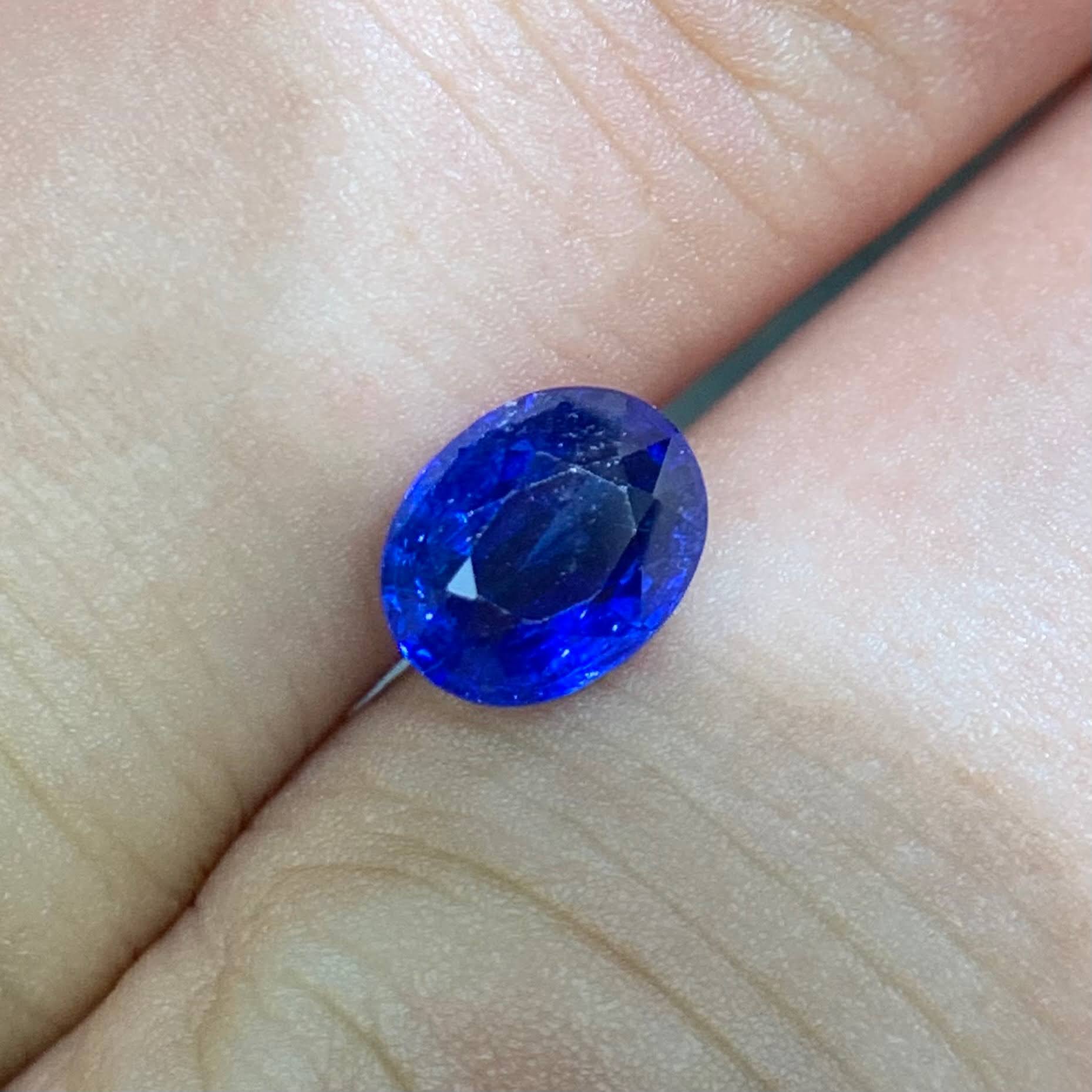 deep-blue-sapphire-1-38ct-sri-lanka-aig