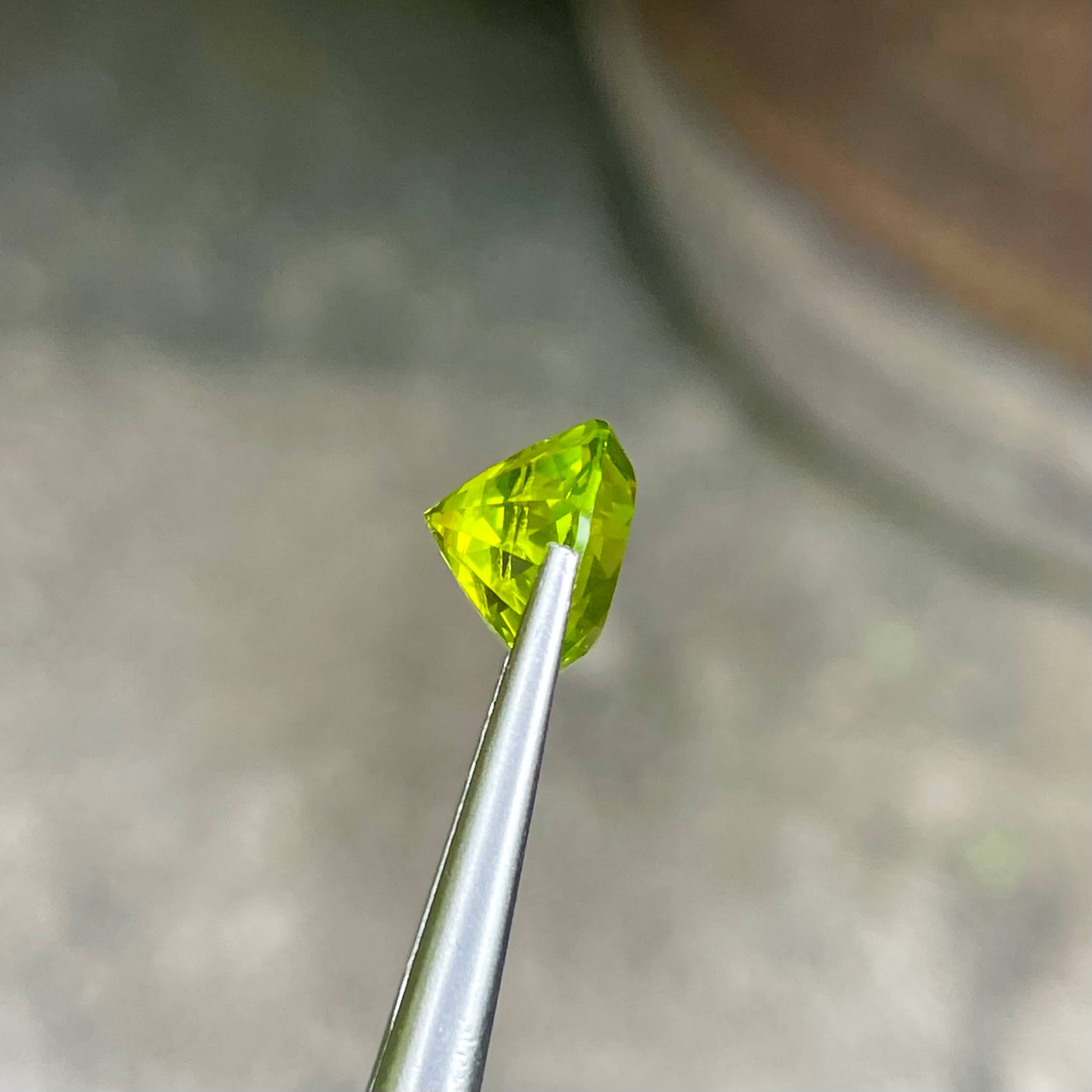 4.13 Carats Green Peridot Gemstone