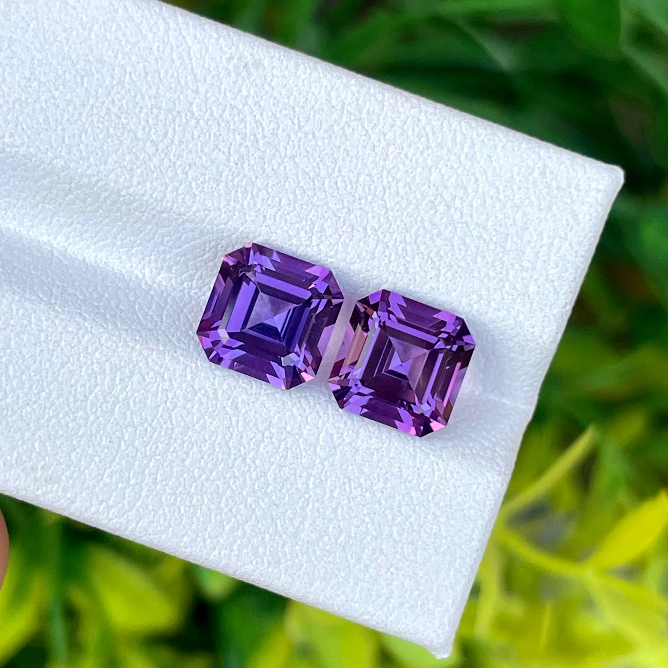 4.95 Carats Purple Amethyst Pair