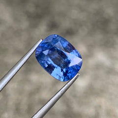 3.98Ct Cornflower Blue Sapphire
