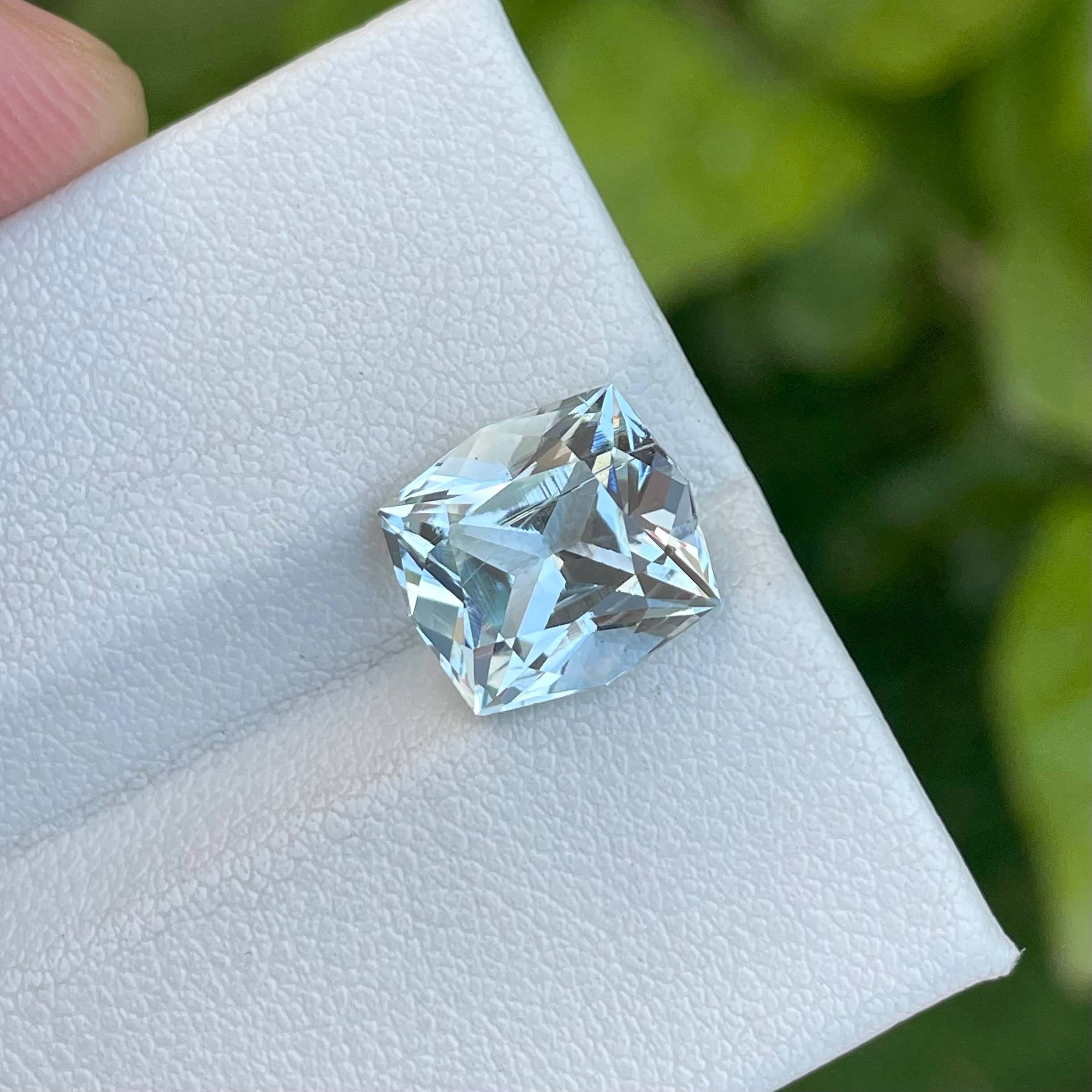 5.20 Carats Light Blue Aquamarine Stone