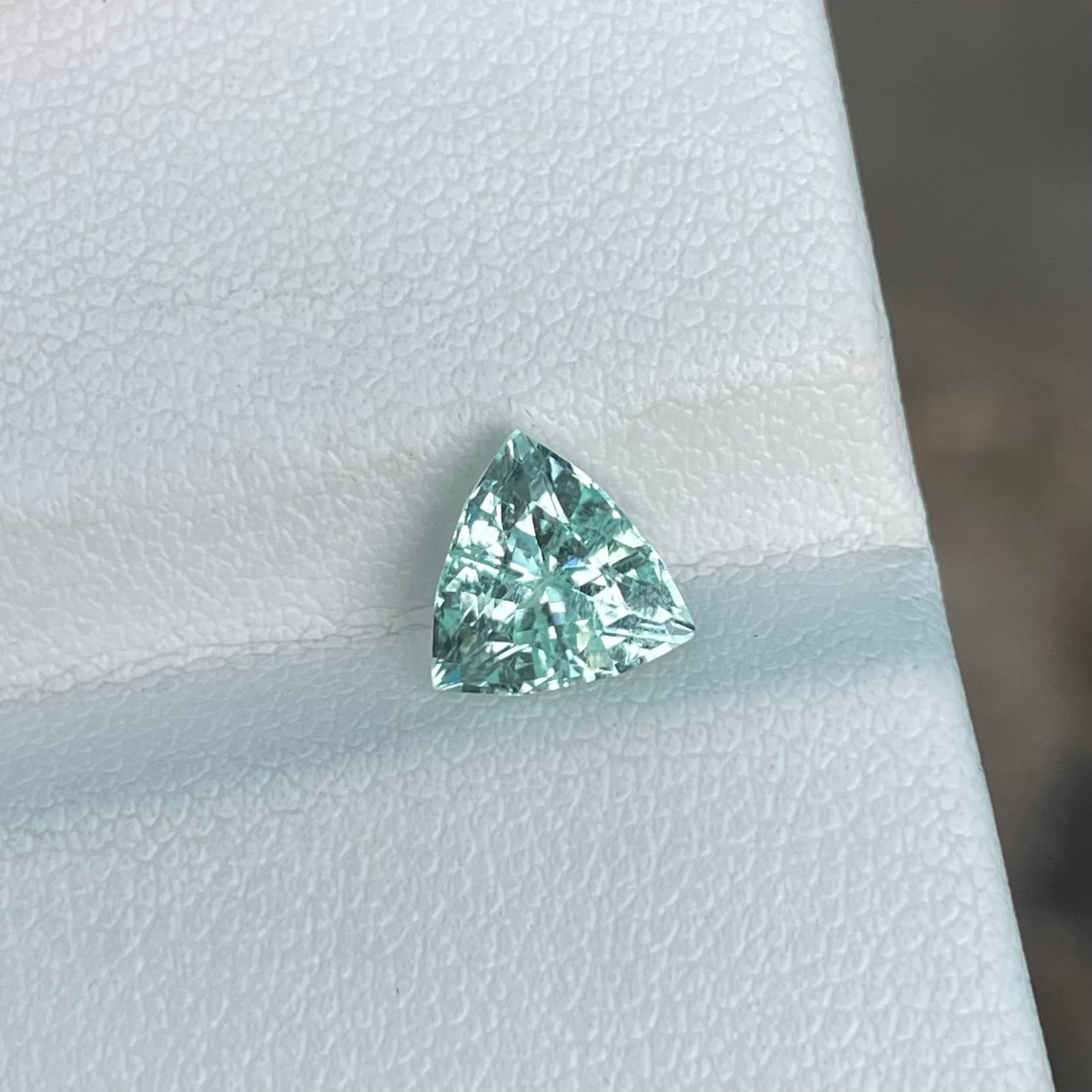 1.50 Carats Blue Aquamarine Stone