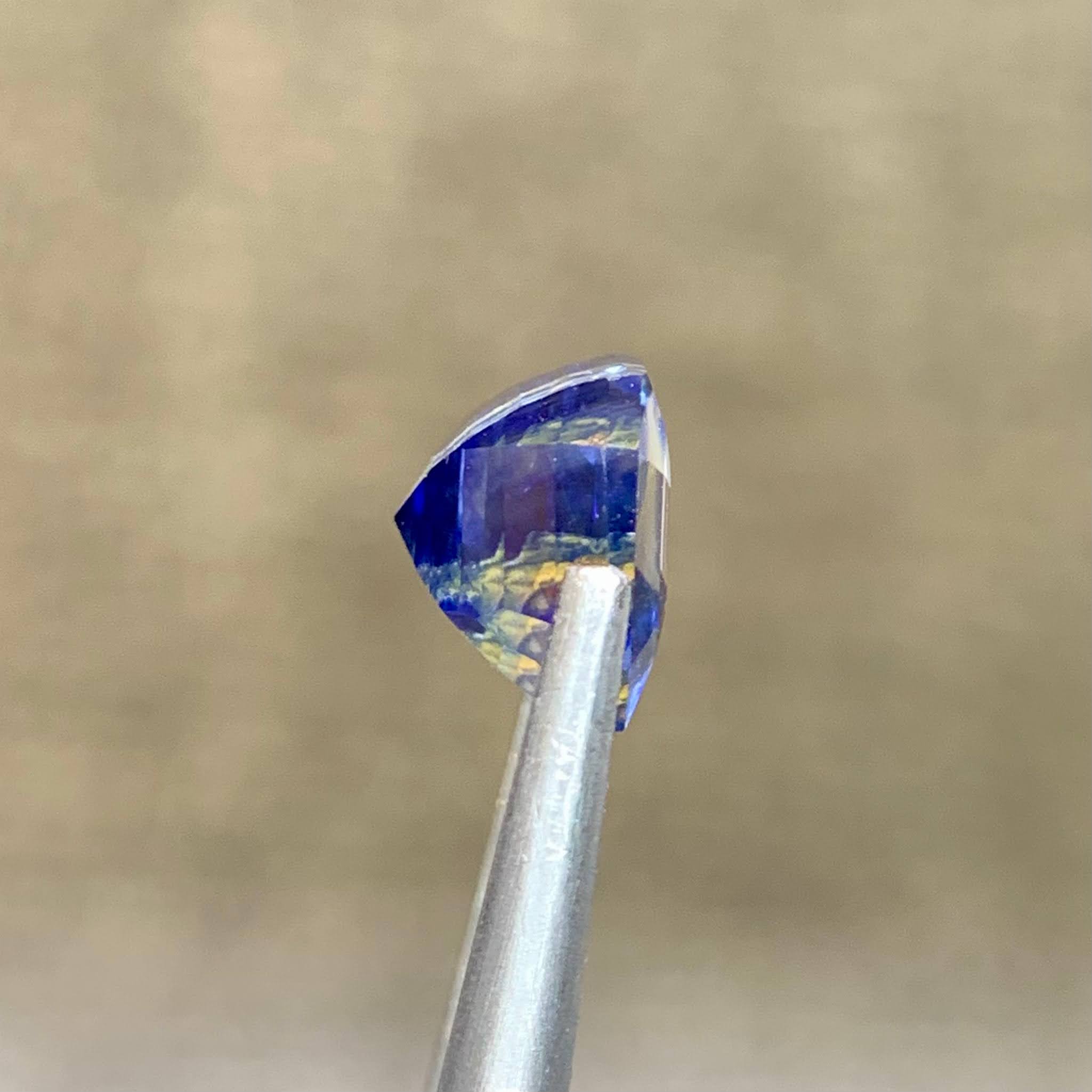 3-19-carats-natural-bicolor-sapphire-emerald-cut-unheated-sri-lanka
