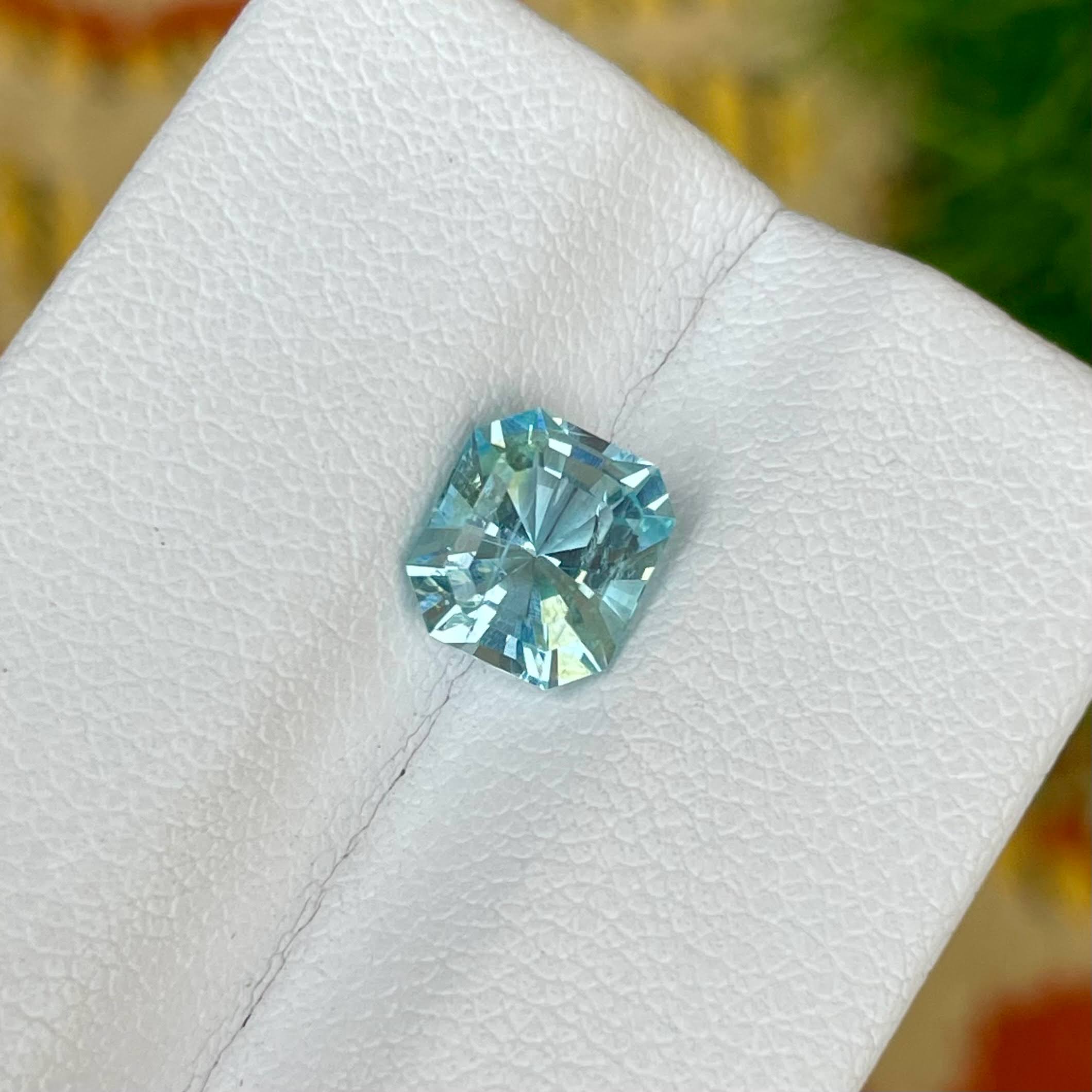1.45 Carats Natural Aquamarine Stone