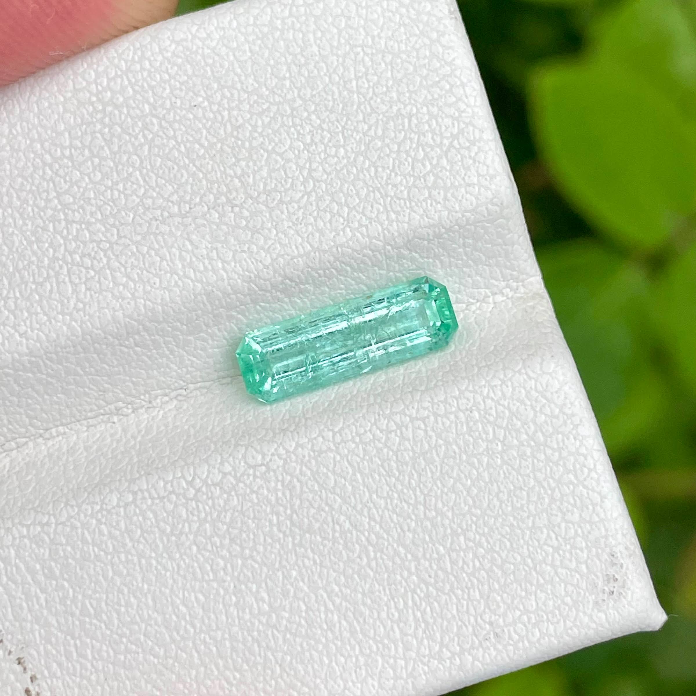 1.70 Carats Emerald Faceted Gemstone