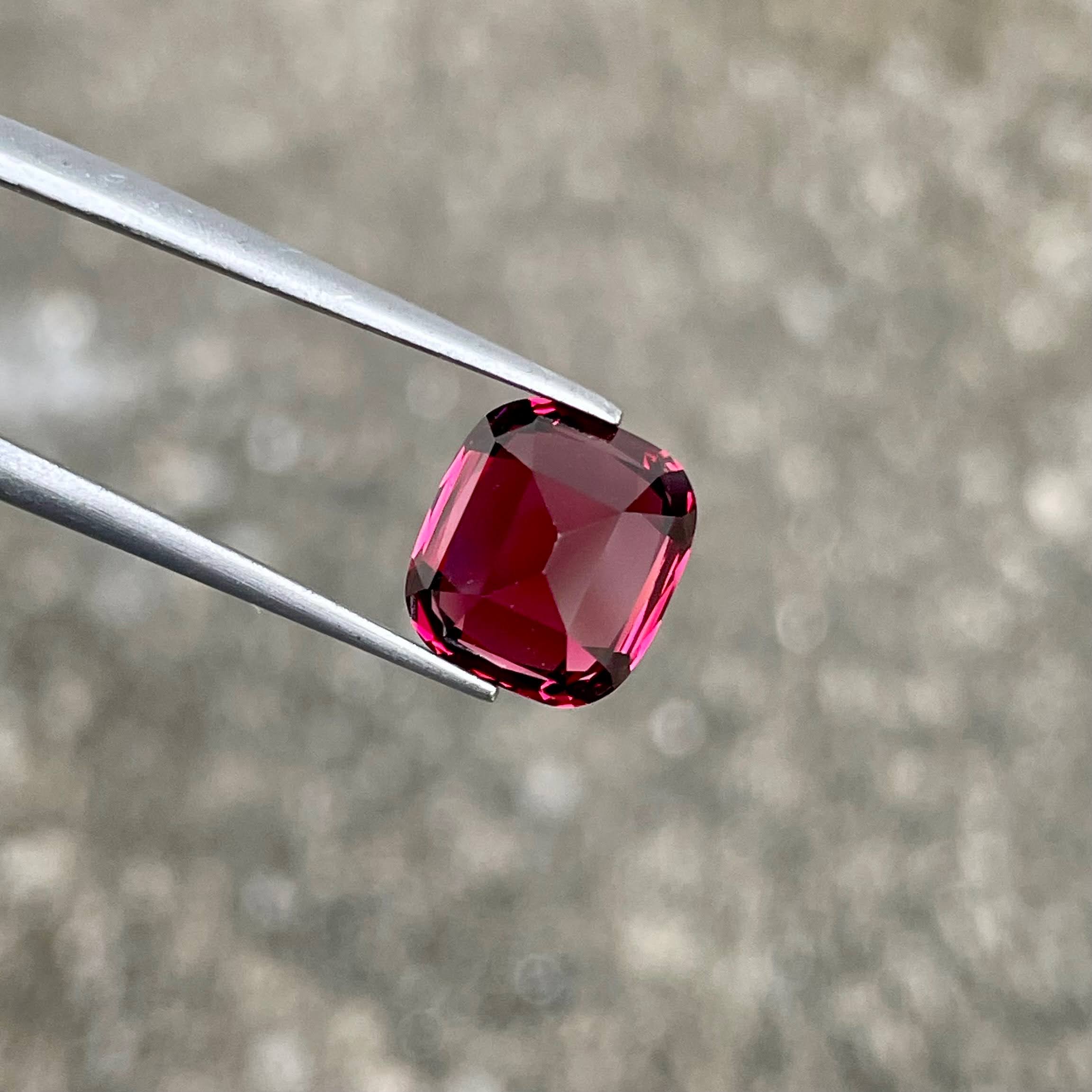 4.82 Carats Pinkish Red Garnet Stone