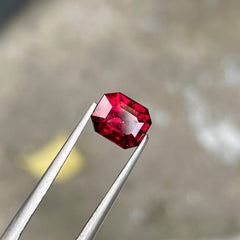 1.88 Carats Bright Red Garnet Stone