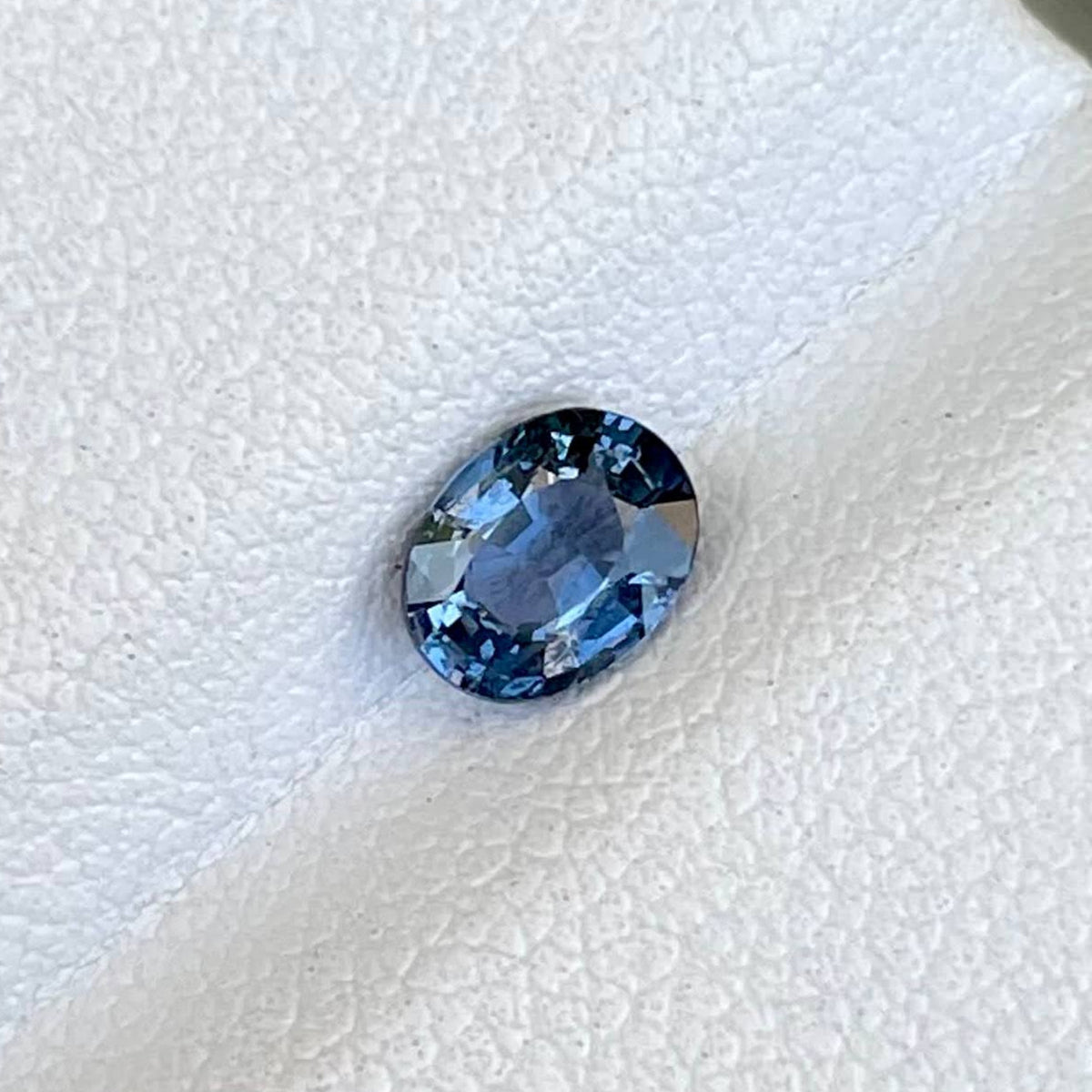 0.64 Carats Blue Sapphire Oval Stone