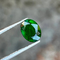 1.30 Carats Green Tsavorite Garnet