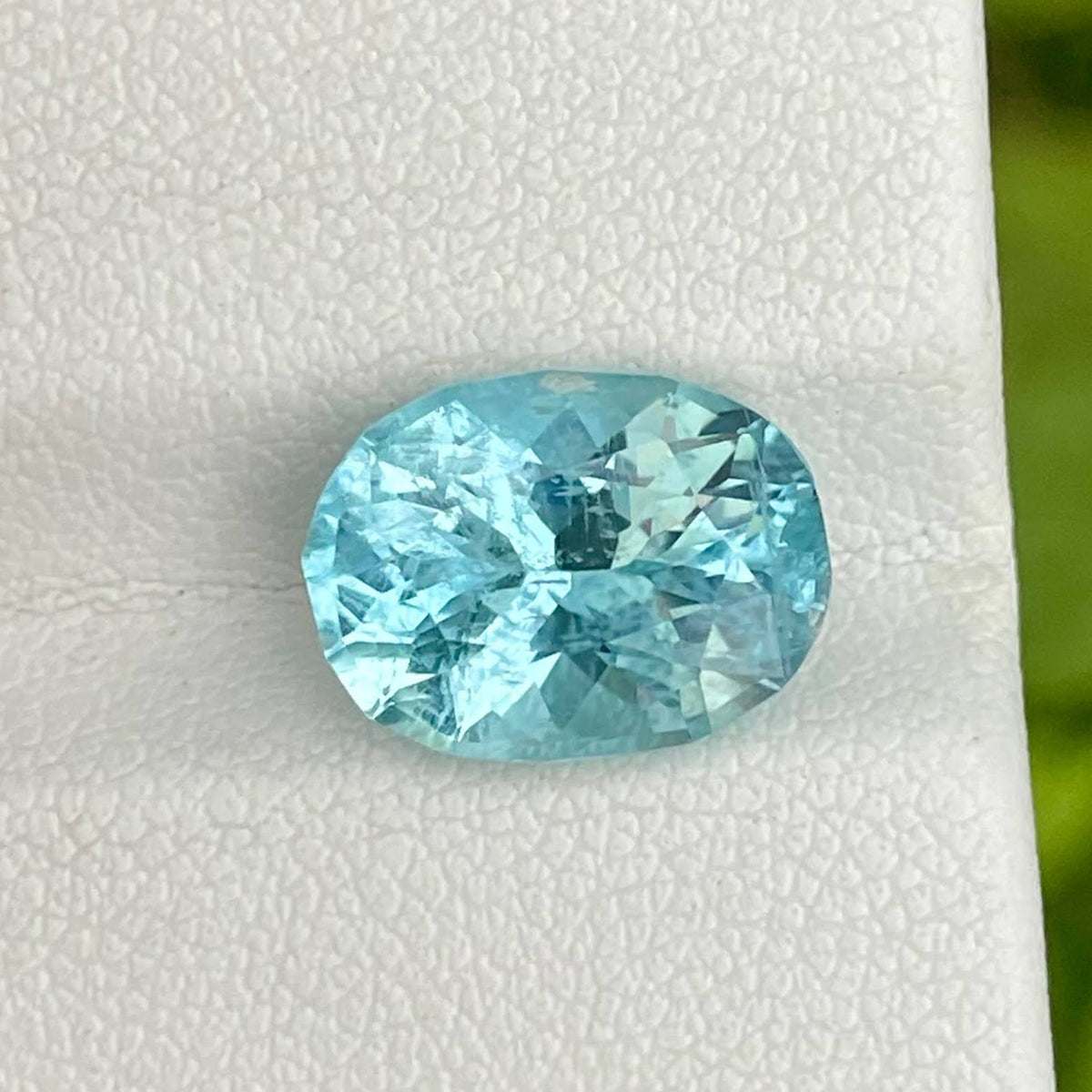 4.65 Carats Blue Aquamarine Gemstone