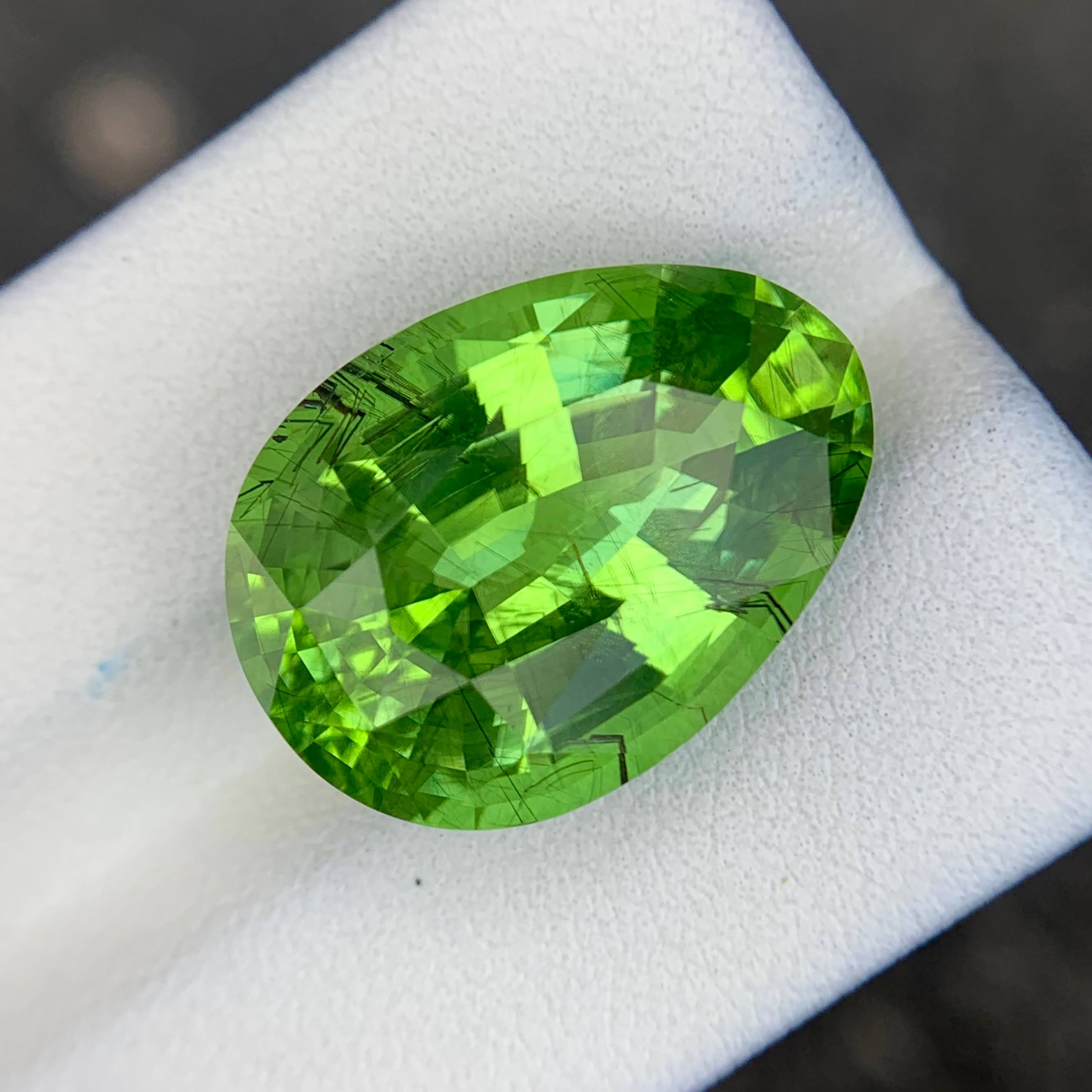  19.26ct Ludwigite Inclusion Peridot