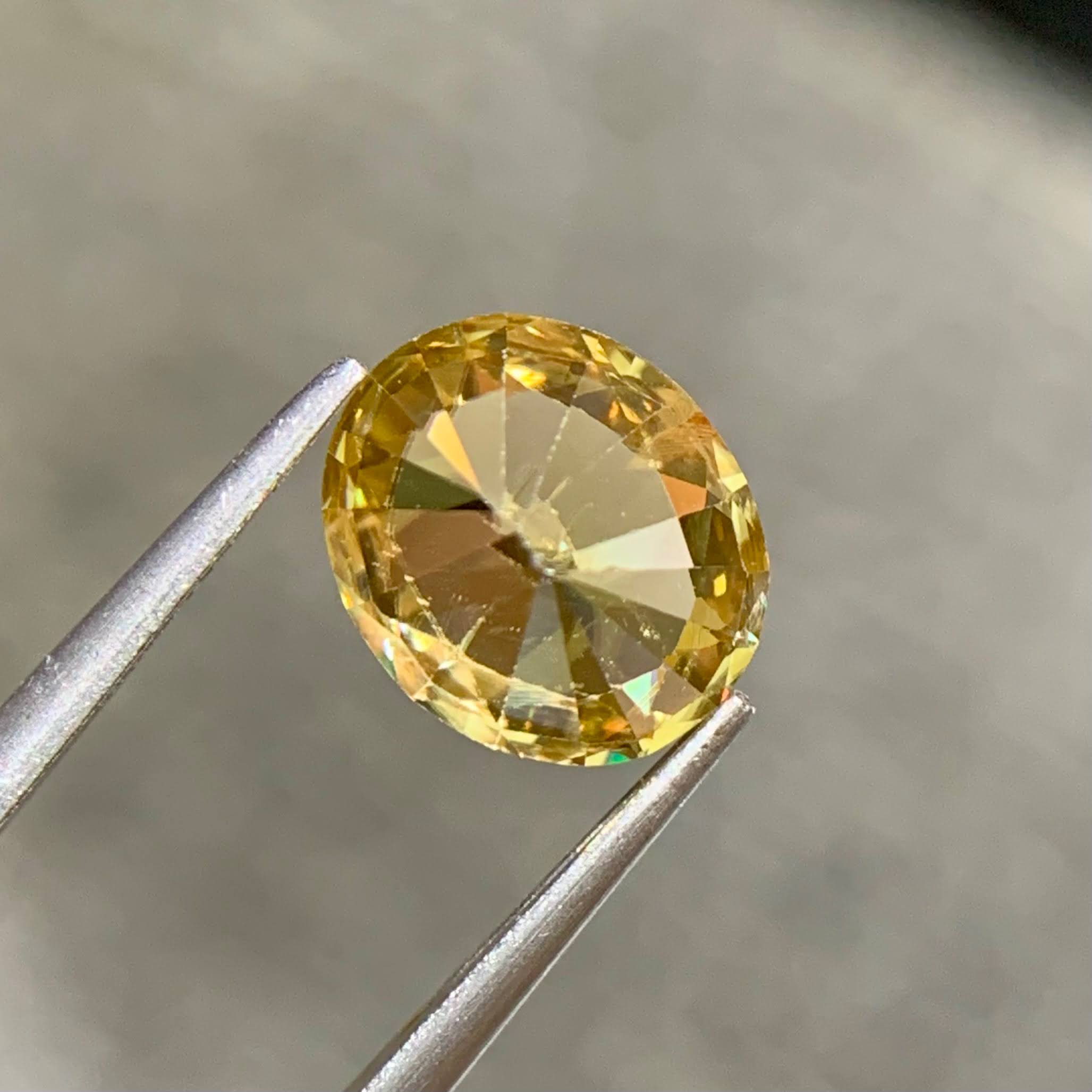 bright-yellow-zircon-2-91ct-madagascar