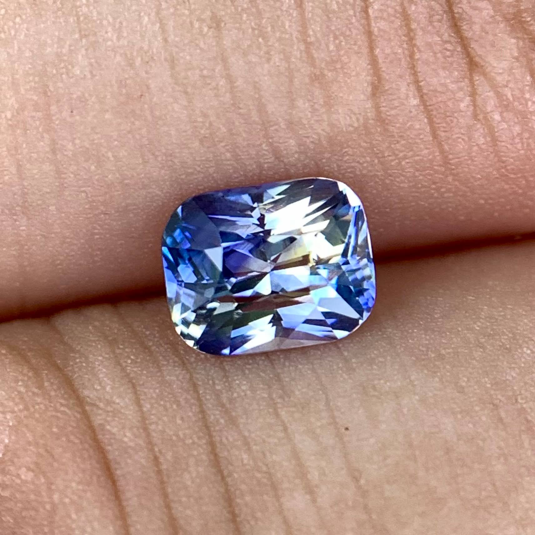 sri-lankan-bicolor-parti-sapphire-1-17ct-cushion