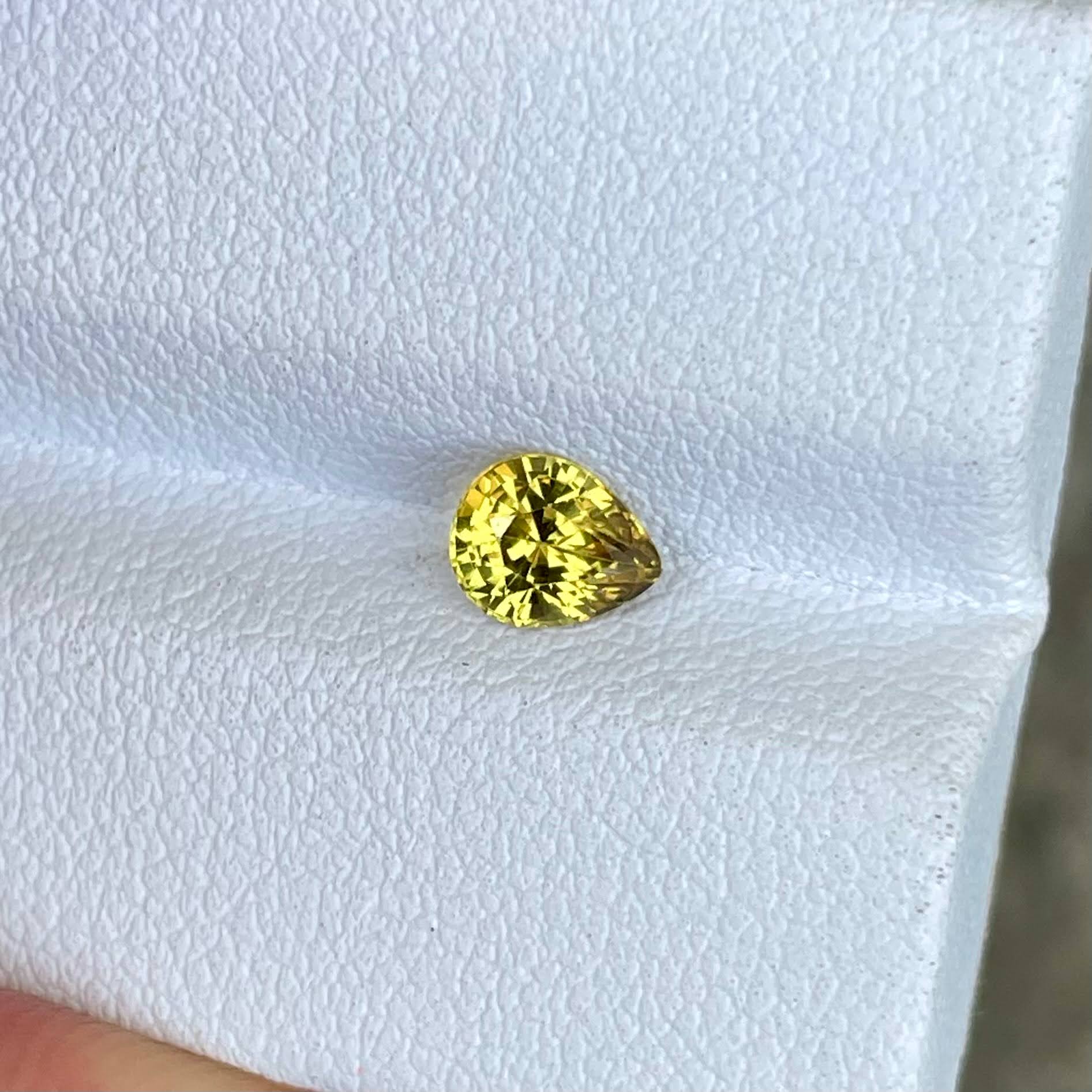 0.72 Carats Yellow Sapphire Pear Stone