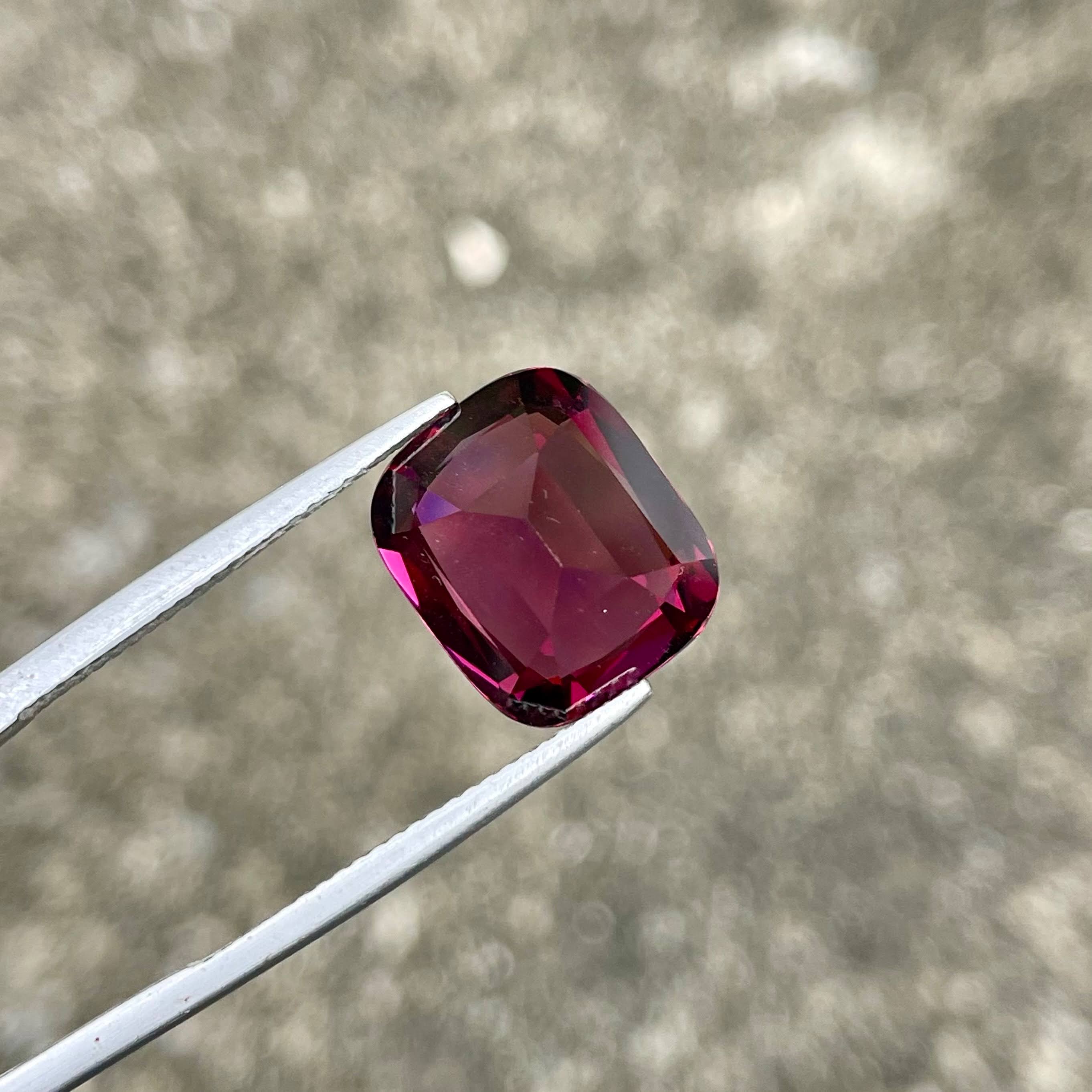 8.49 Carats Vibrant Pink Garnet Stone