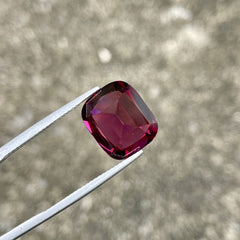 8.49 Carats Vibrant Pink Garnet Stone