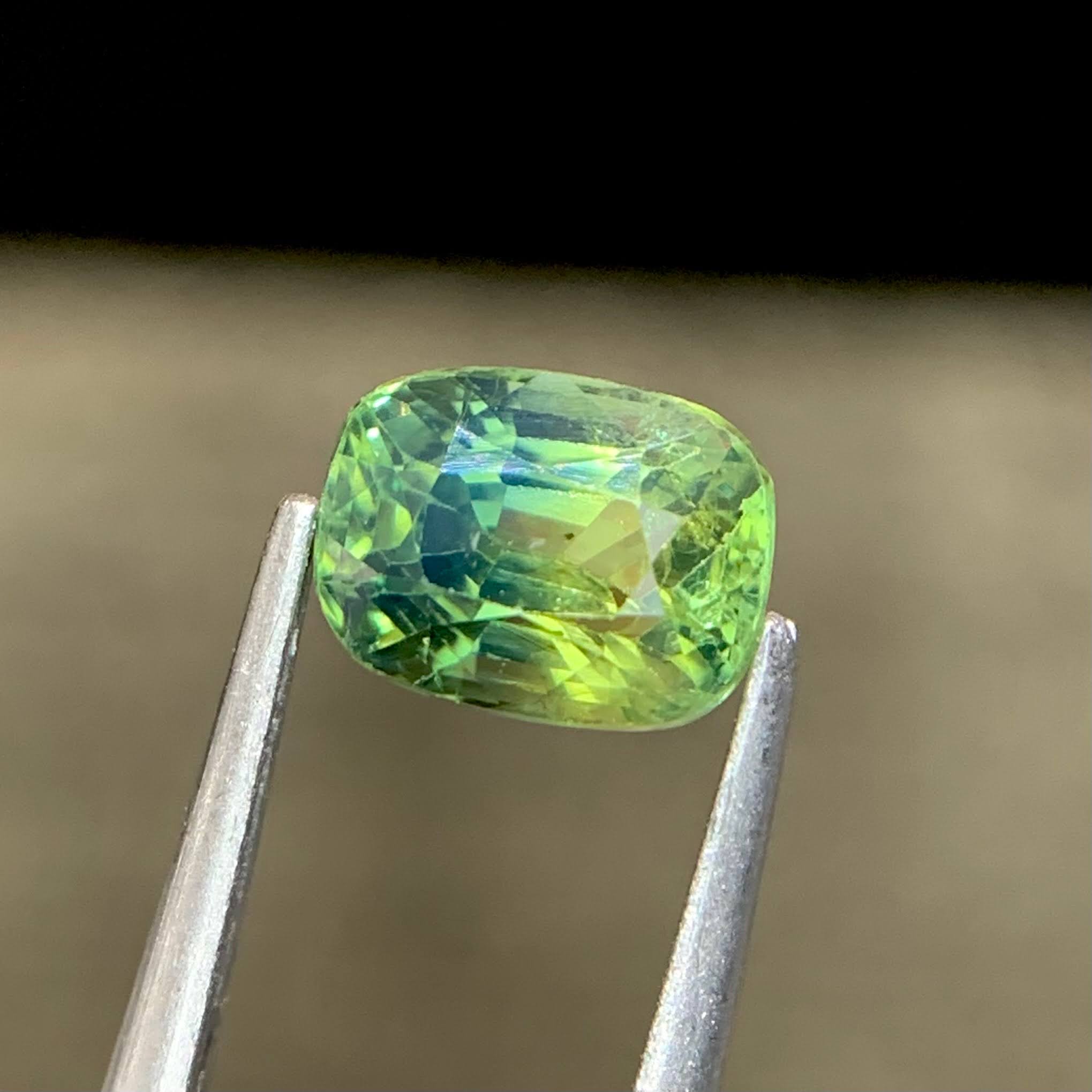 1.47ct Bi-Color Sapphire Cushion Cut 