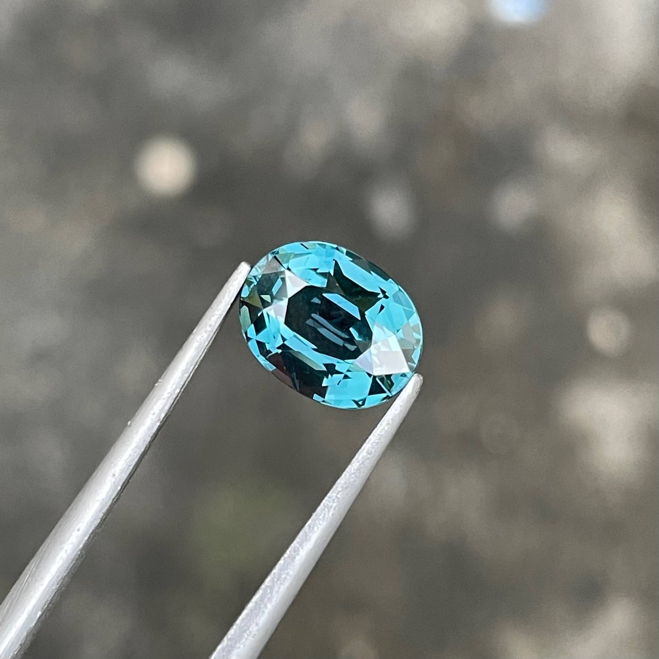 2.53 Carats Teal Blue Spinel Gemstone