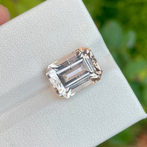 11.25 carats Topaz Stone Emerald Cut