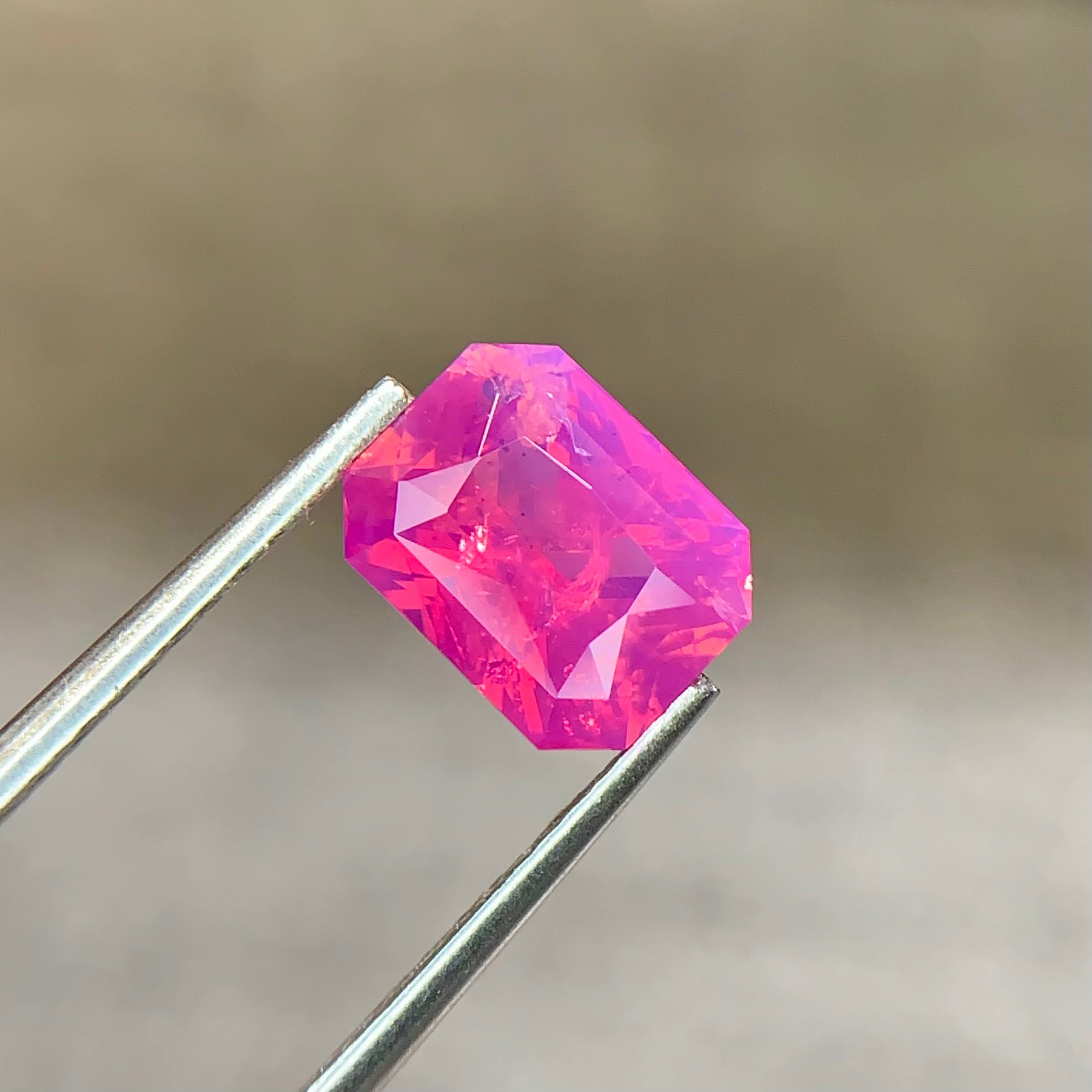 2.58ct Opalescent Effect Pink Sapphire