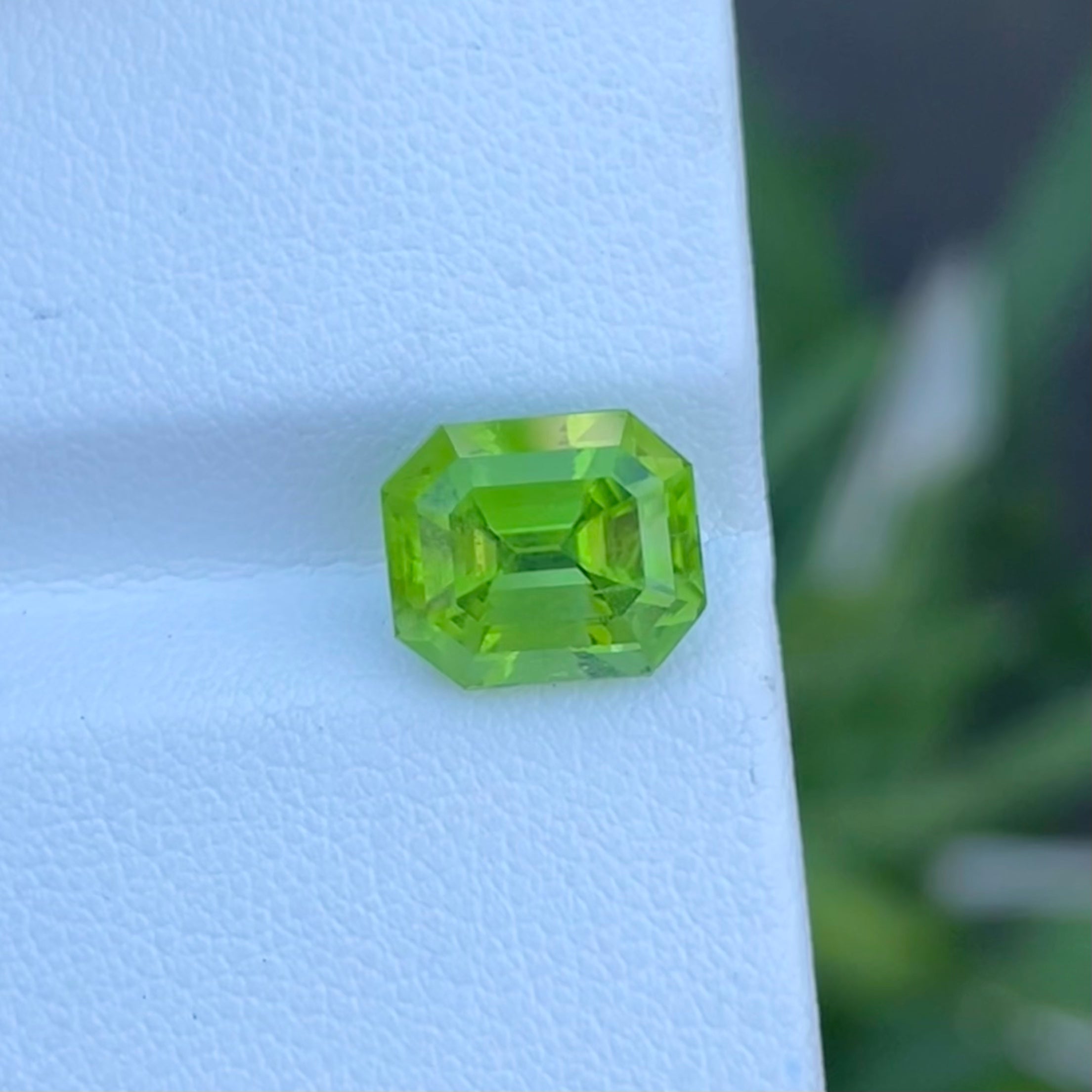 Spectacular Natural Green Peridot Gemstone