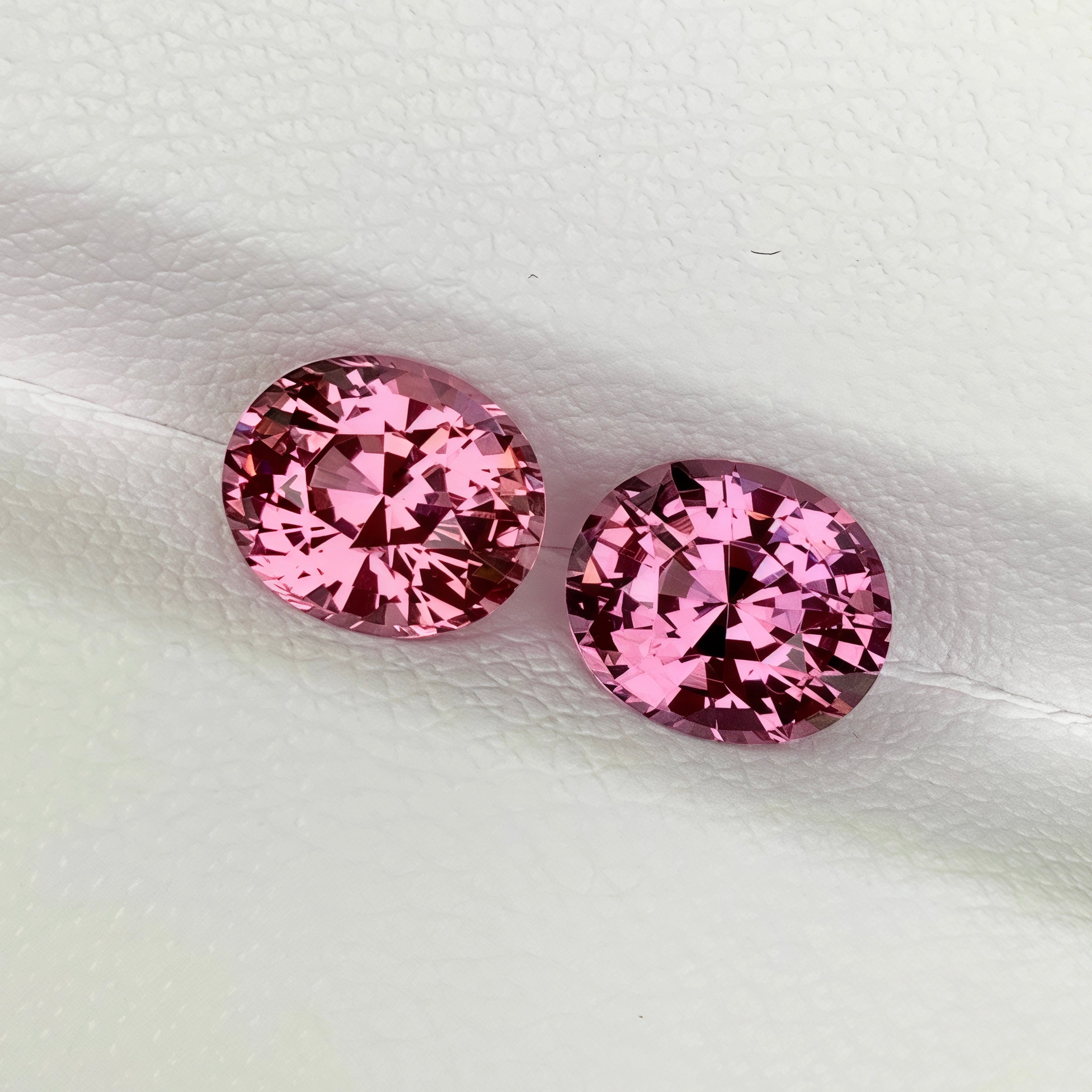 malaya-garnet-pair-3-51ct-vvs-oval-precision-cut